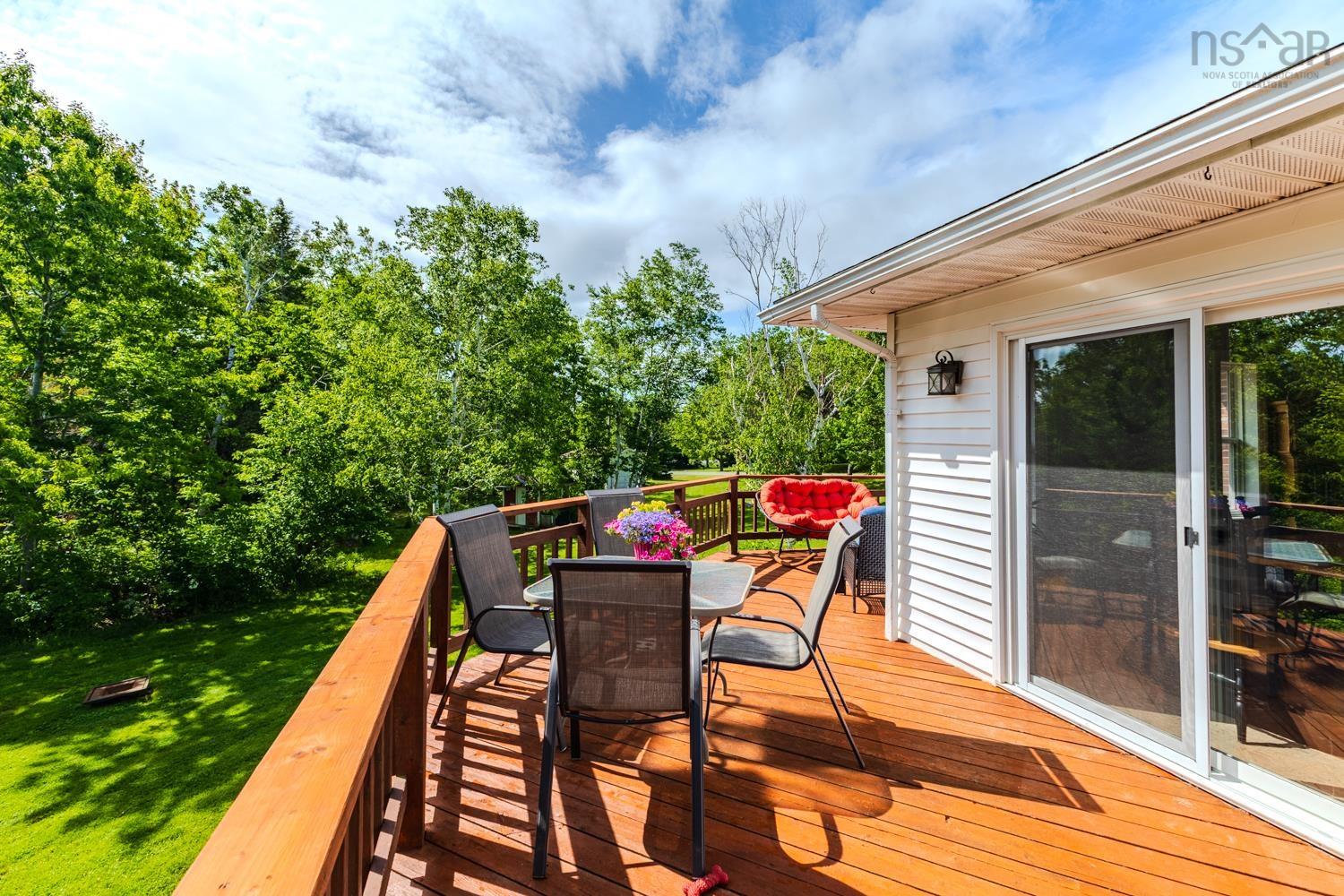 $475,000.00: 24 Hill Top Court, Scotsburn