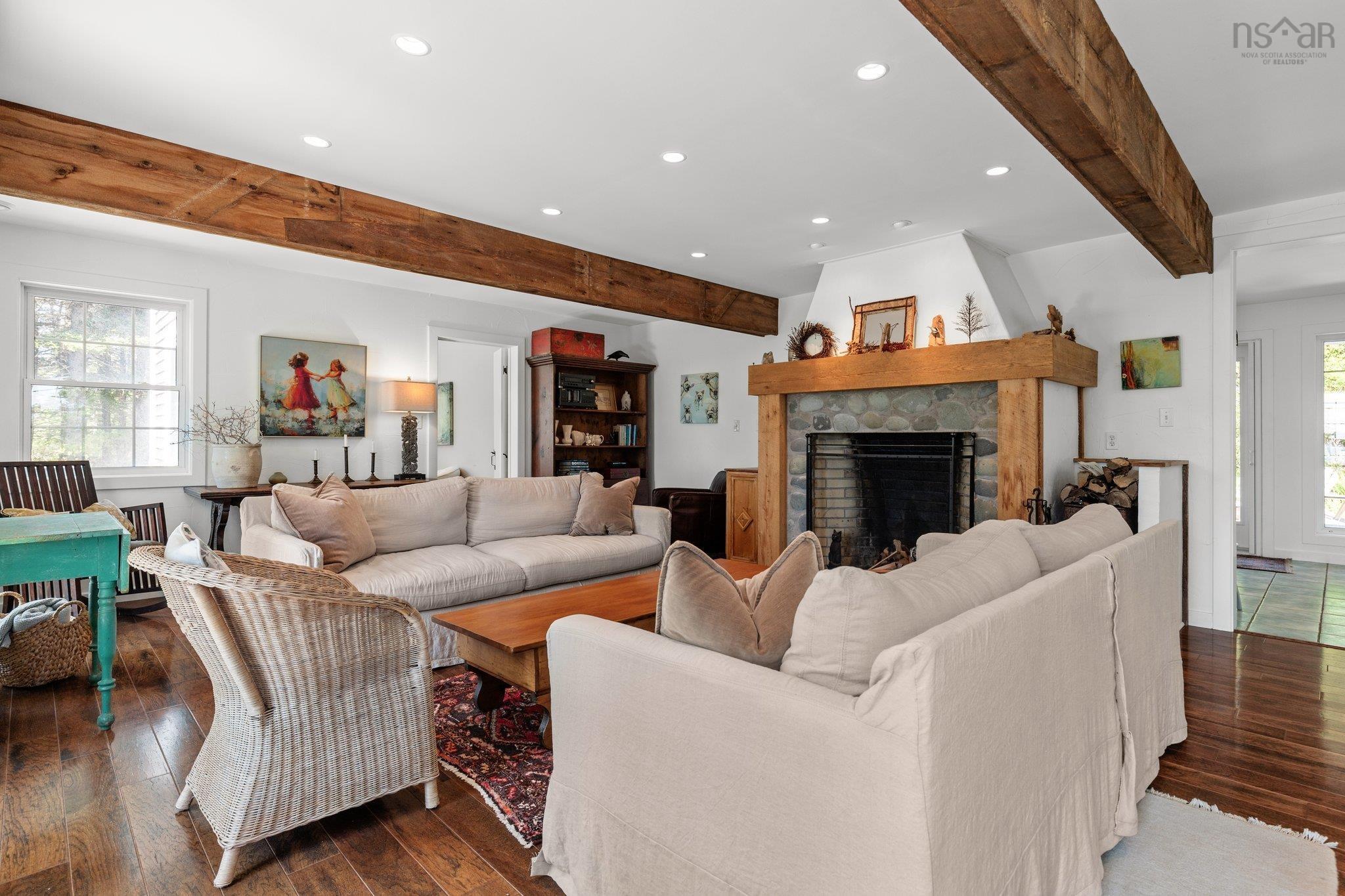 $1,795,000.00: 1152 Kingsburg Road, Kingsburg