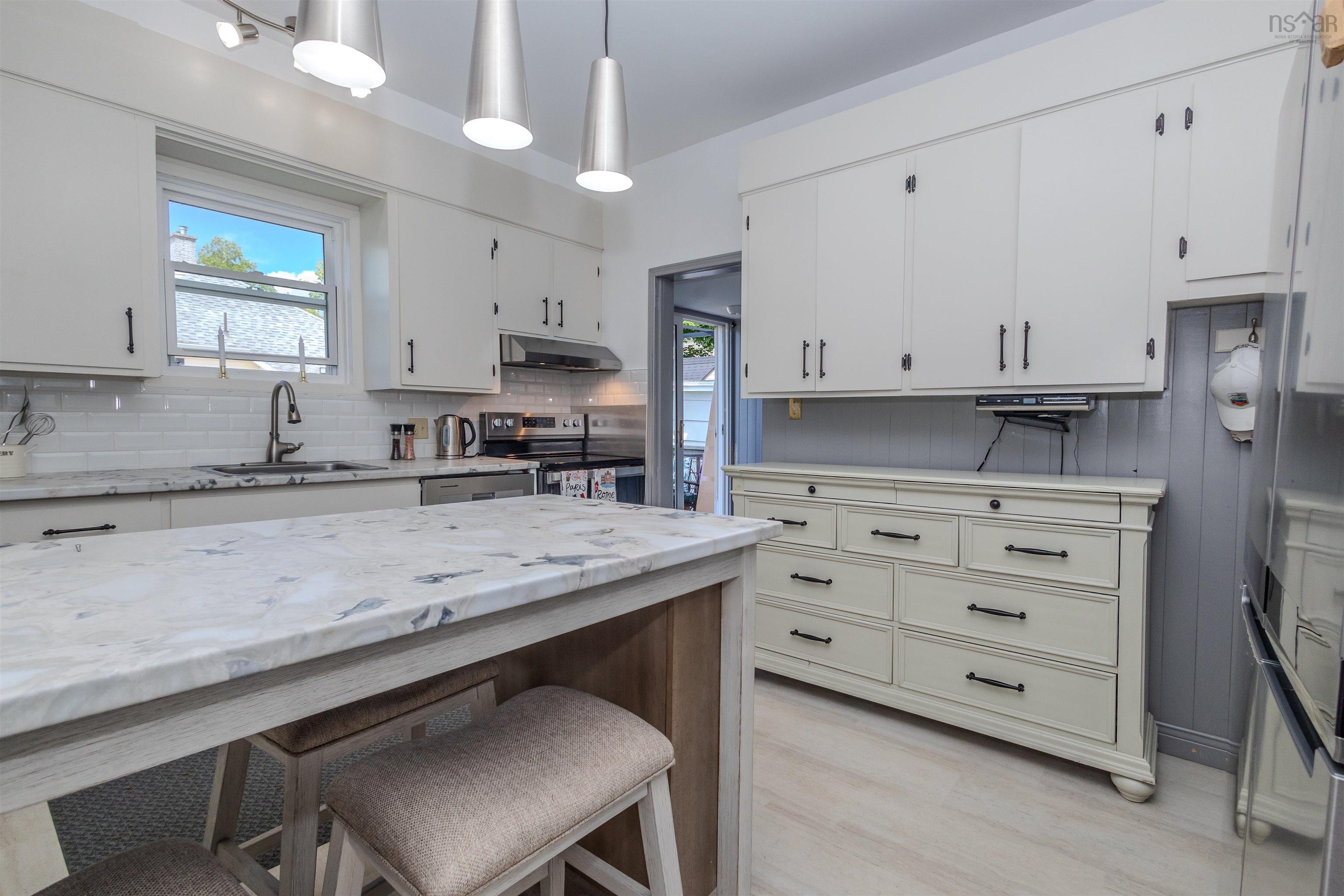 $365,000.00: 123 Royal Avenue, Sydney
