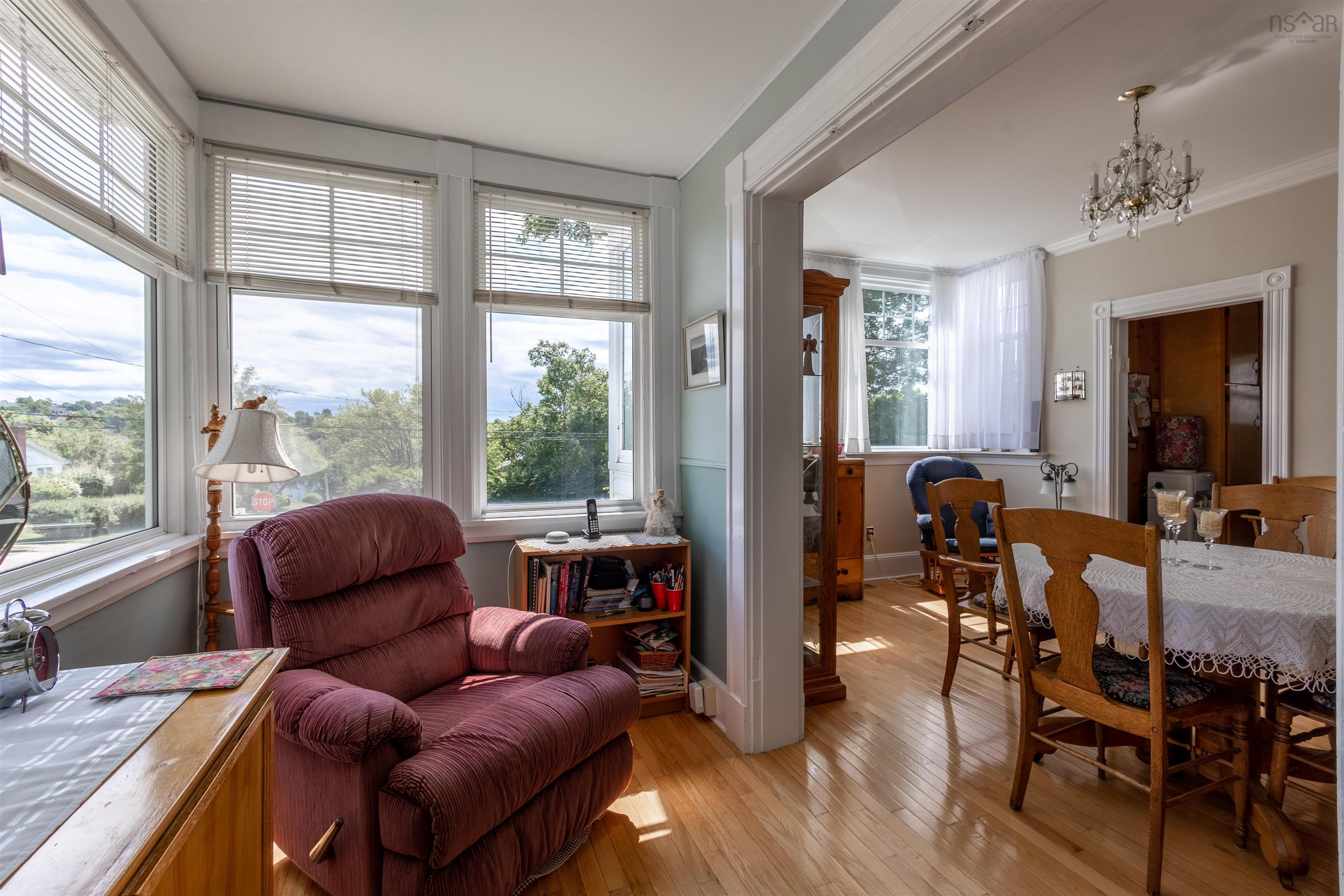 $365,000.00: 123 Royal Avenue, Sydney