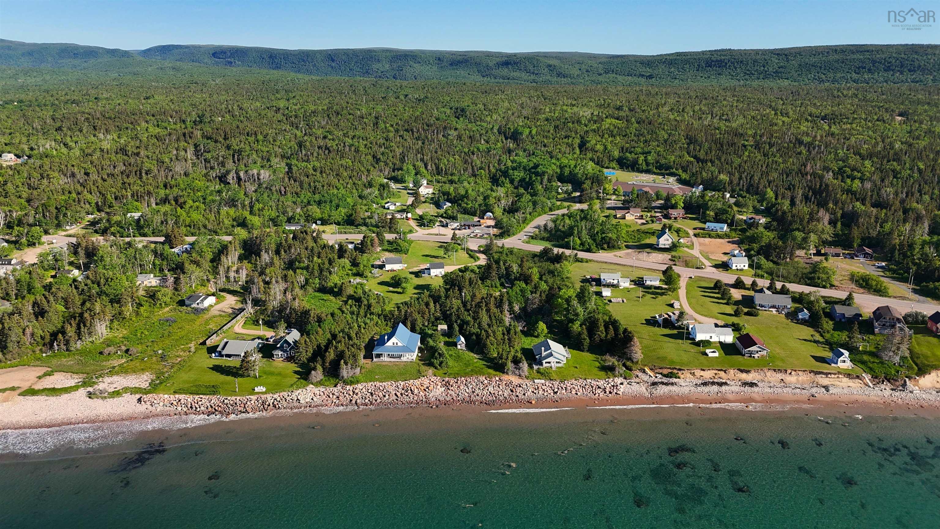 $690,000.00: 36188 Cabot Trail, Ingonish