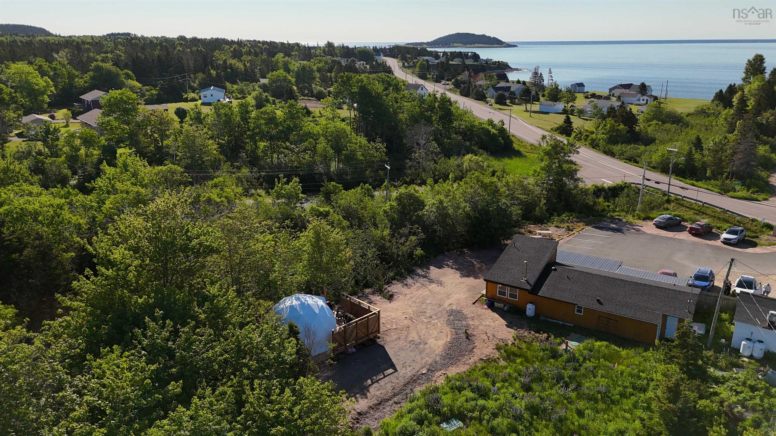 $690,000.00: 36188 Cabot Trail, Ingonish