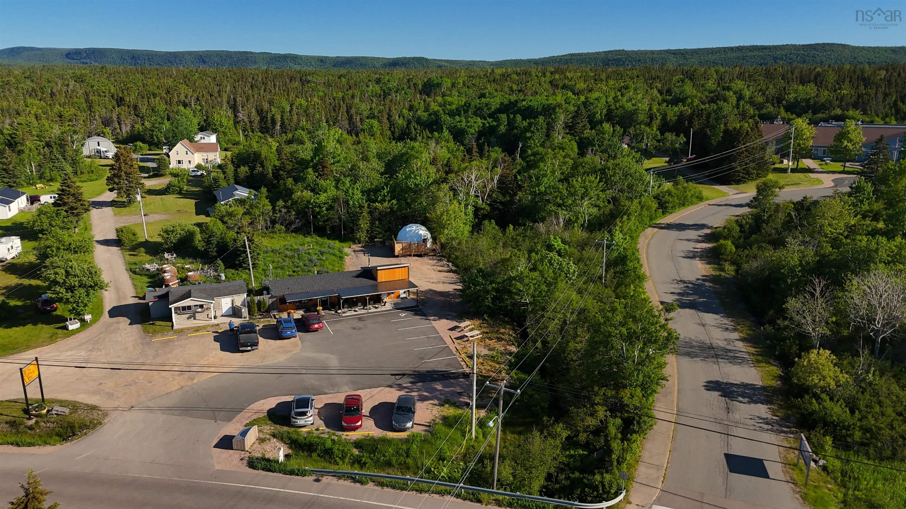 $690,000.00: 36188 Cabot Trail, Ingonish