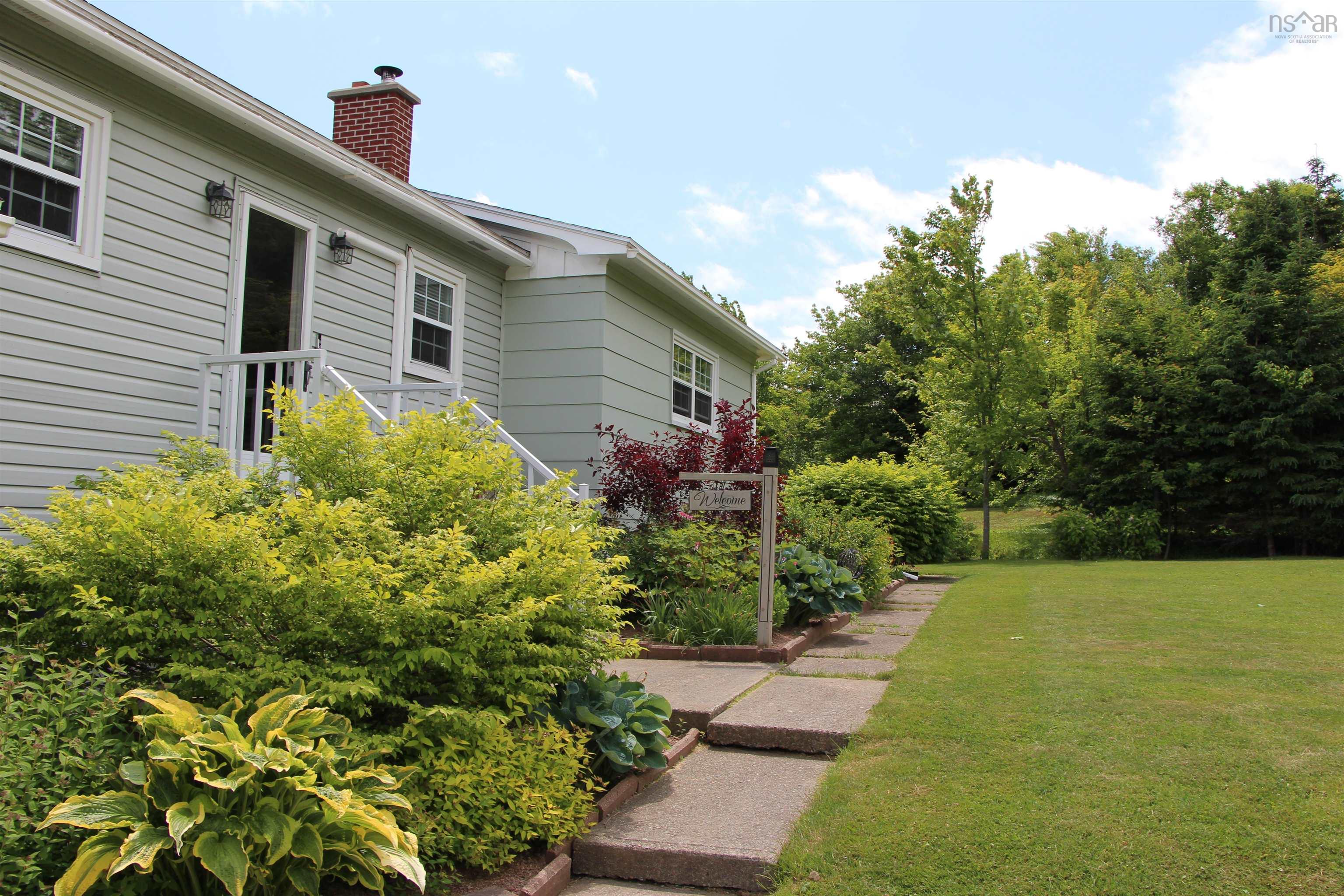 $595,000.00: 5000 Louisbourg Highway Highway, Albert Bridge
