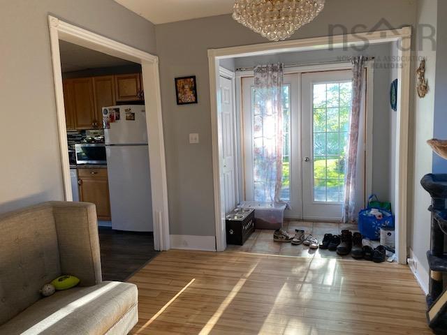 $250,000.00: 53 Ocean Ave, Dominion