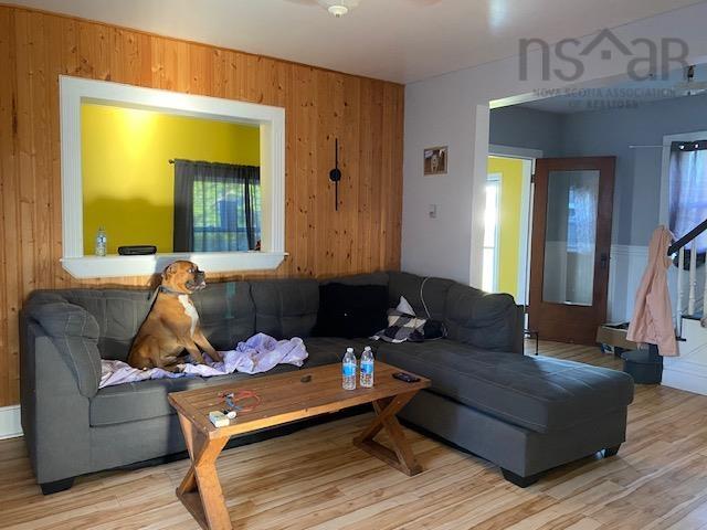 $250,000.00: 53 Ocean Ave, Dominion