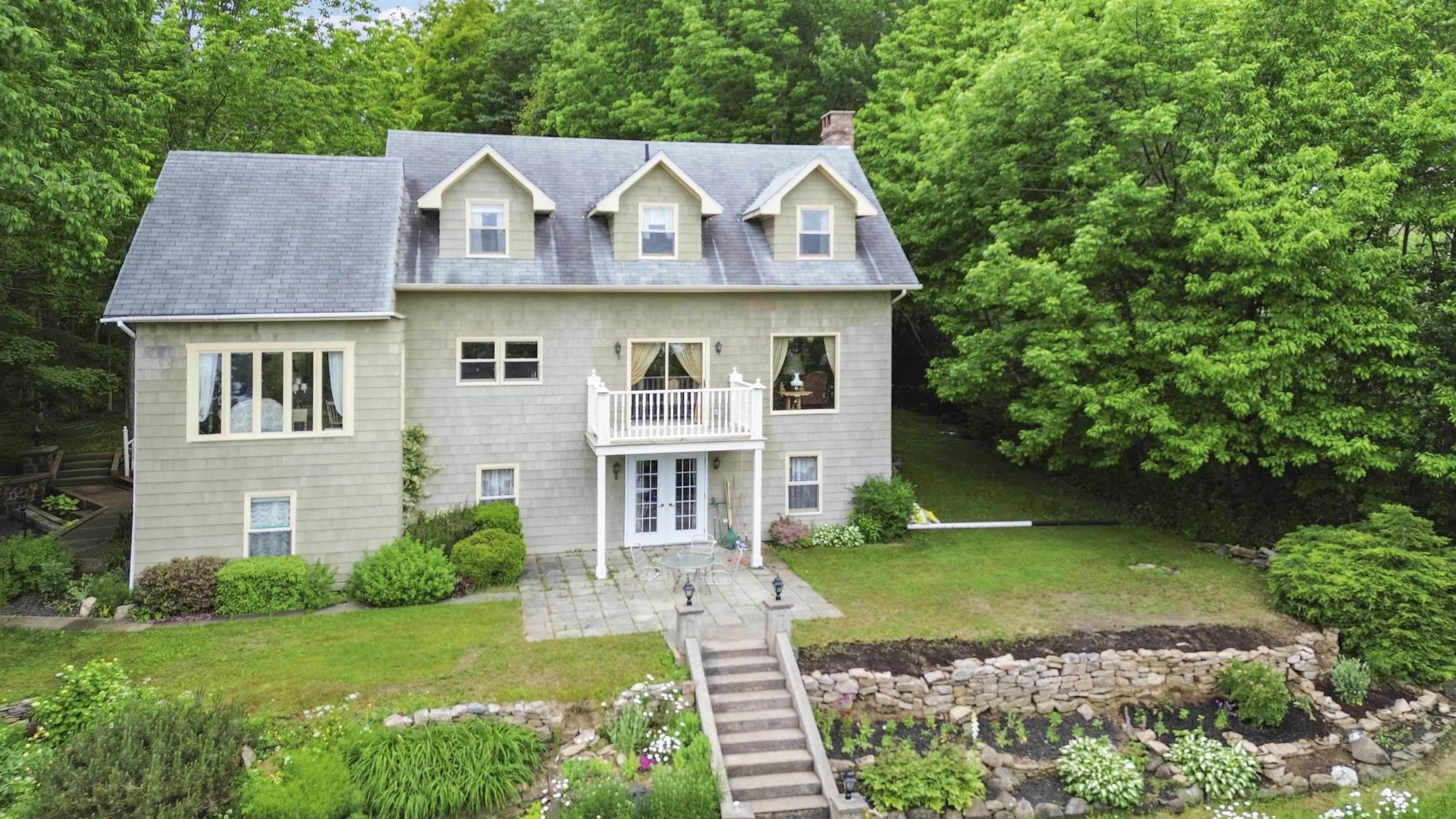 $900,400.00: 24 Annavista Heights, Bay View