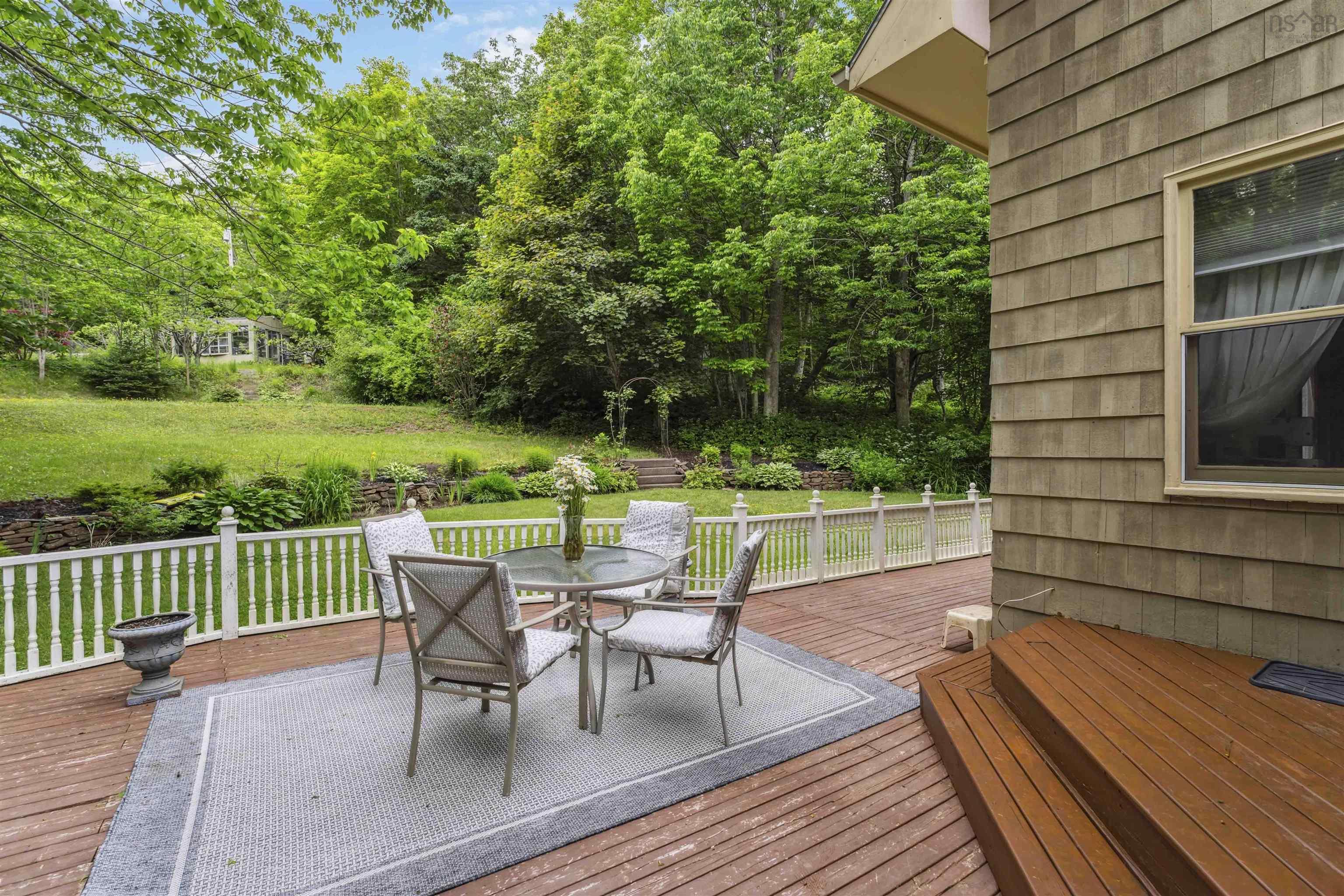 $900,400.00: 24 Annavista Heights, Bay View