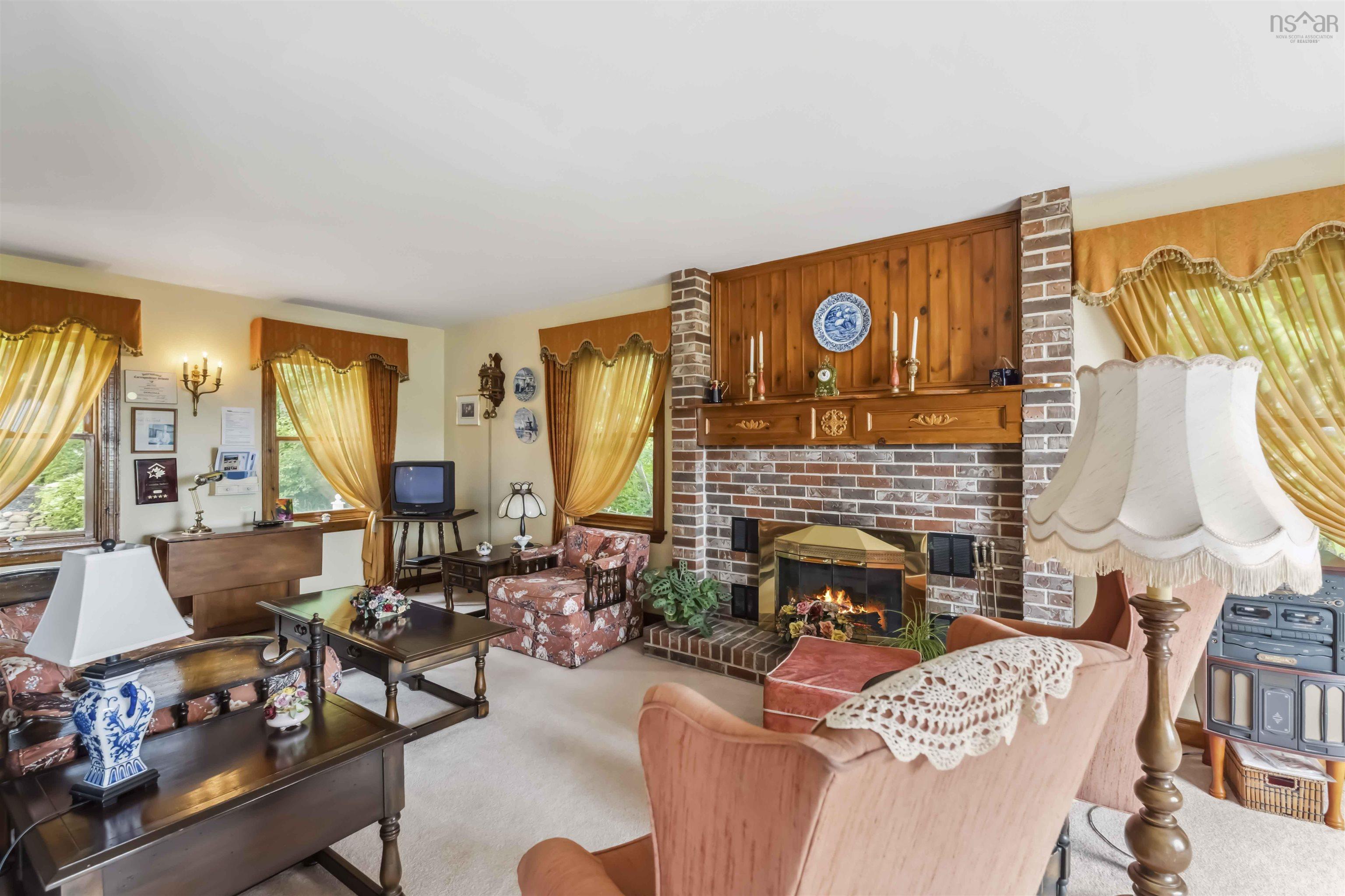 $900,400.00: 24 Annavista Heights, Bay View
