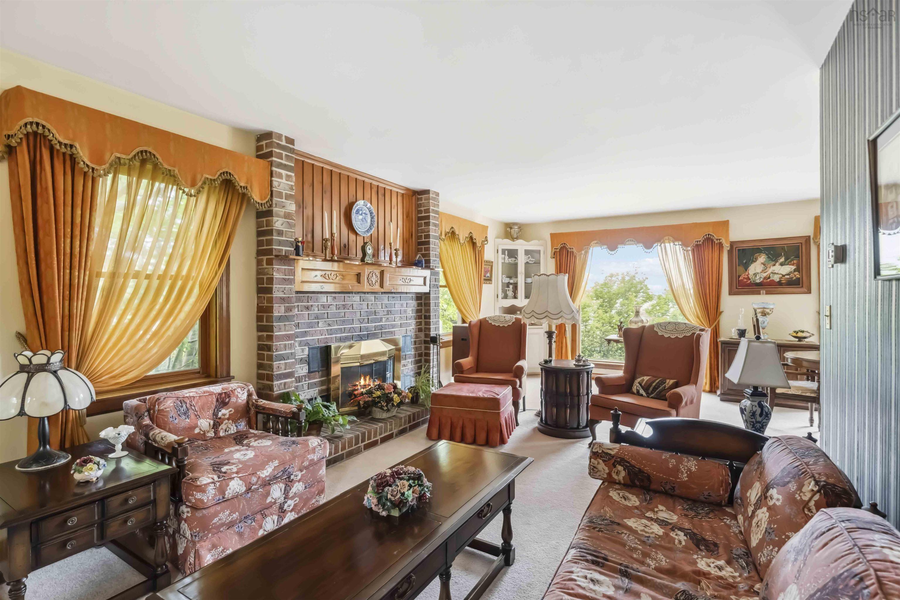 $900,400.00: 24 Annavista Heights, Bay View