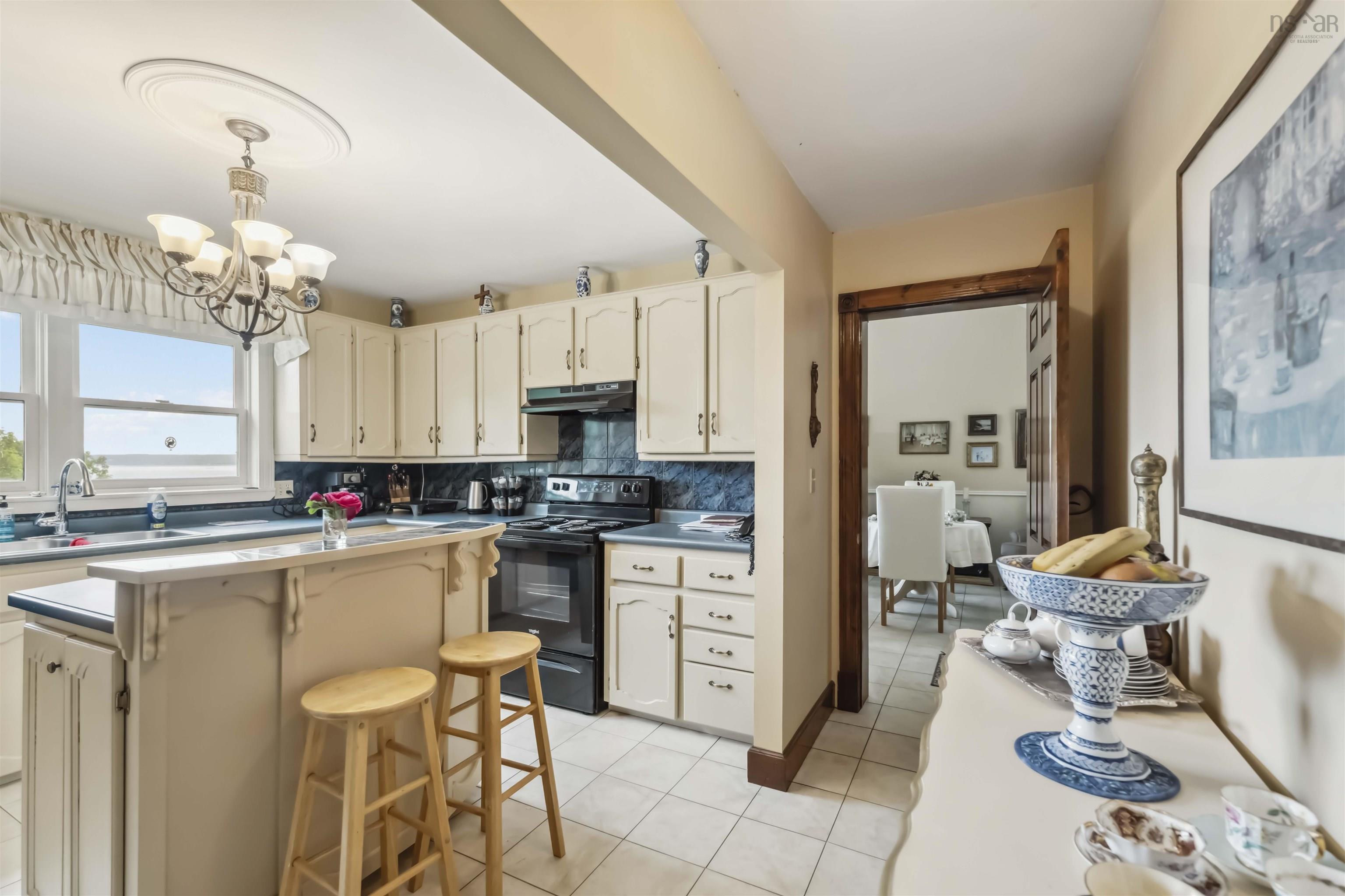 $900,400.00: 24 Annavista Heights, Bay View