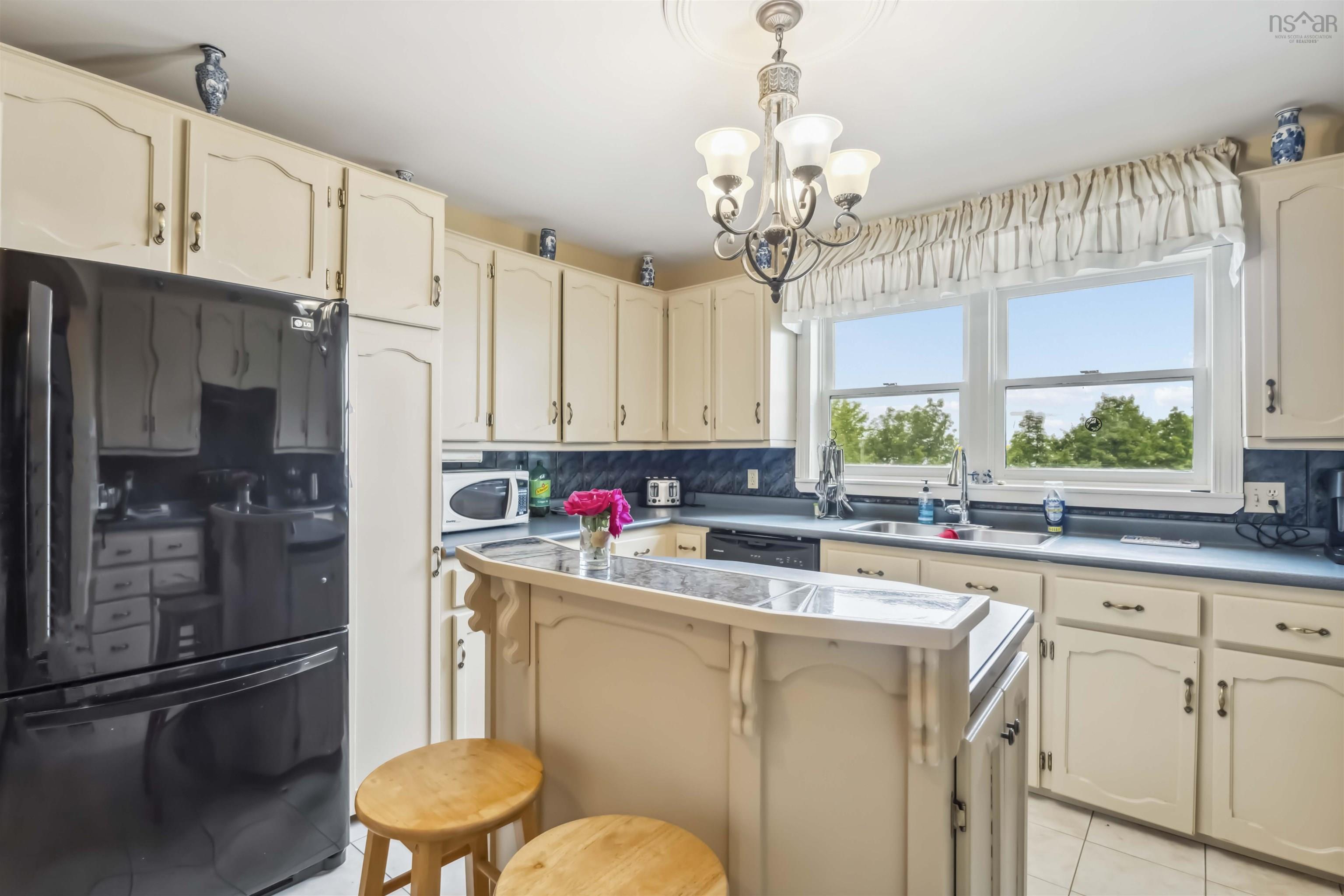 $900,400.00: 24 Annavista Heights, Bay View