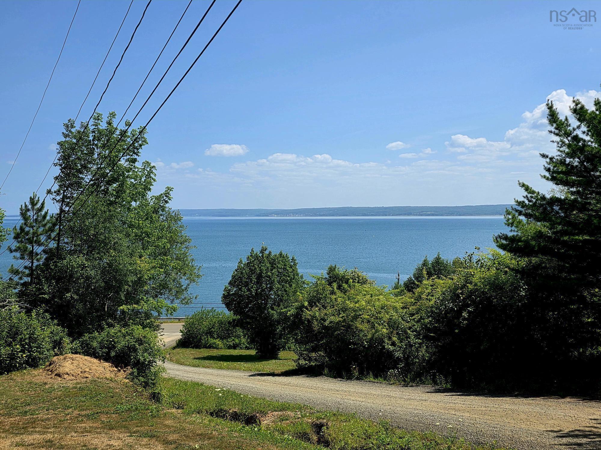 $900,400.00: 24 Annavista Heights, Bay View