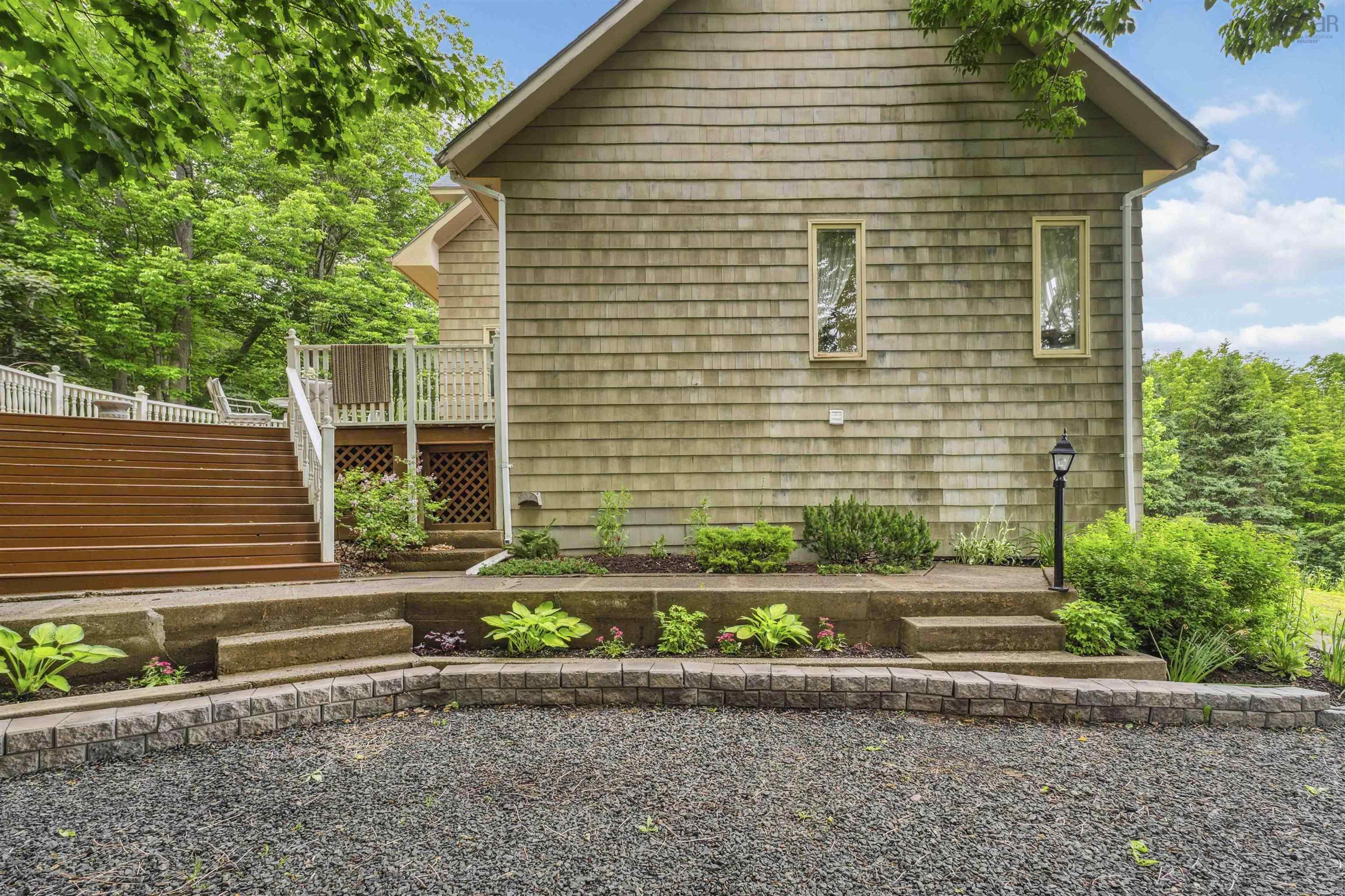 $900,400.00: 24 Annavista Heights, Bay View