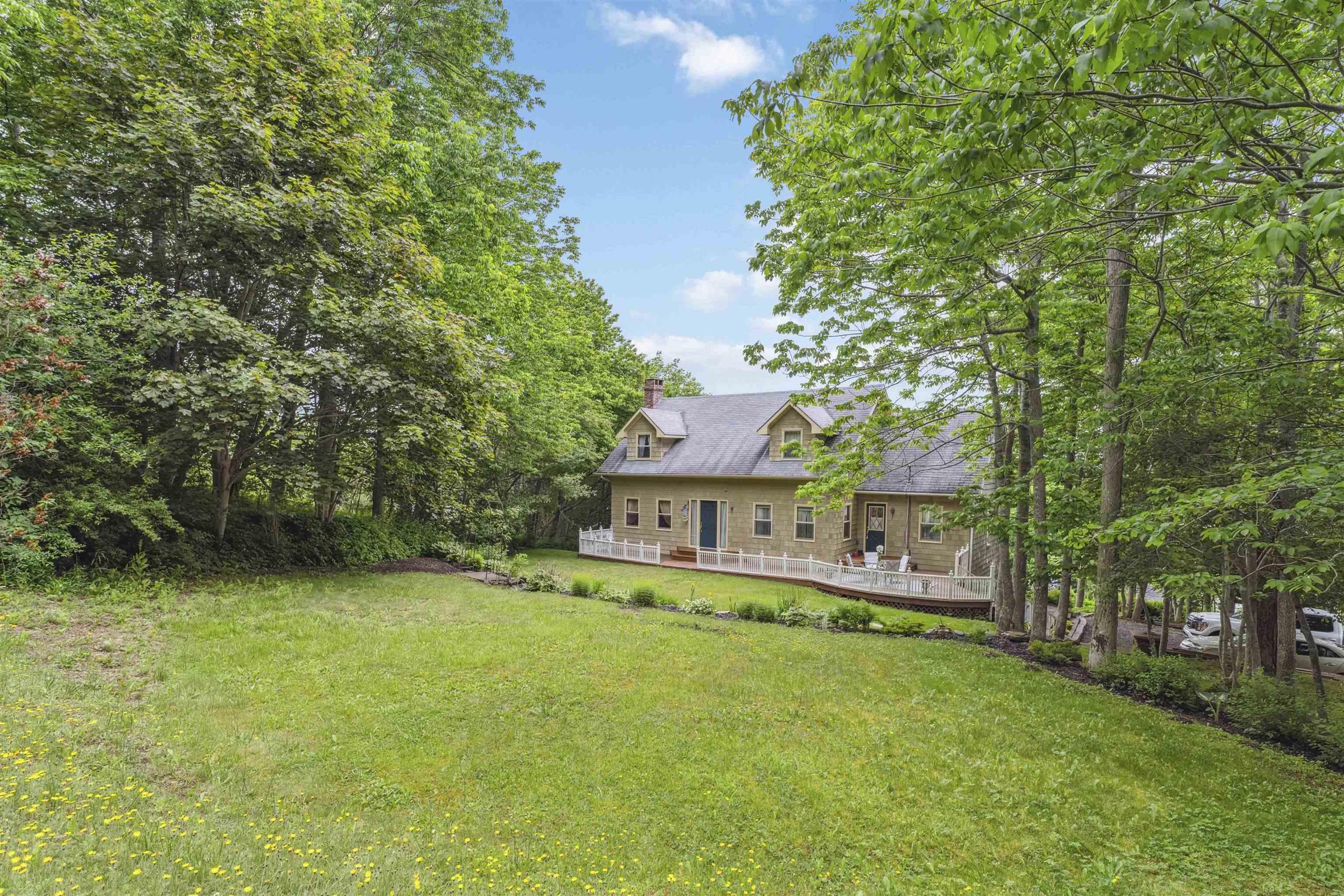 $900,400.00: 24 Annavista Heights, Bay View