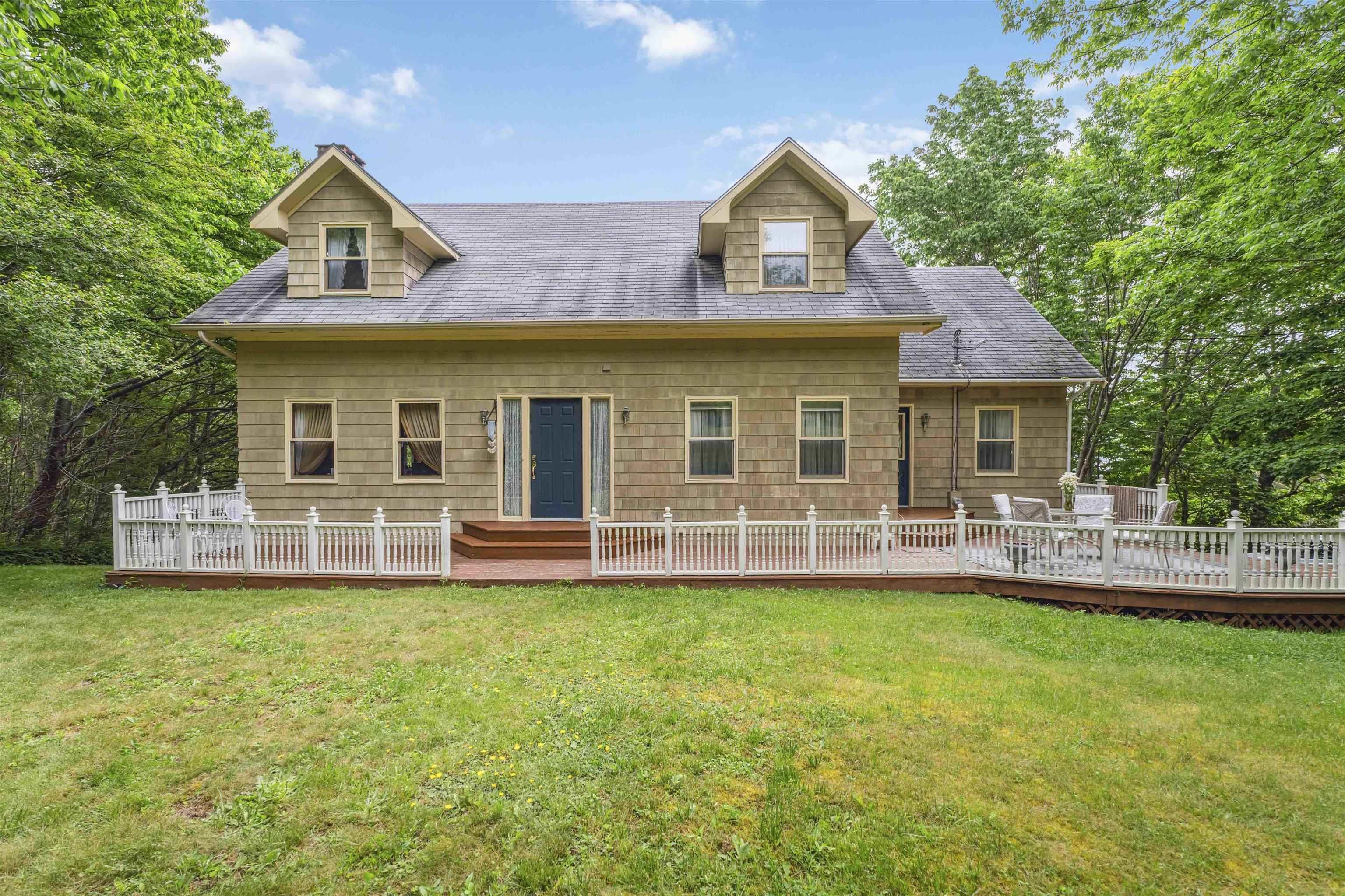 $900,400.00: 24 Annavista Heights, Bay View