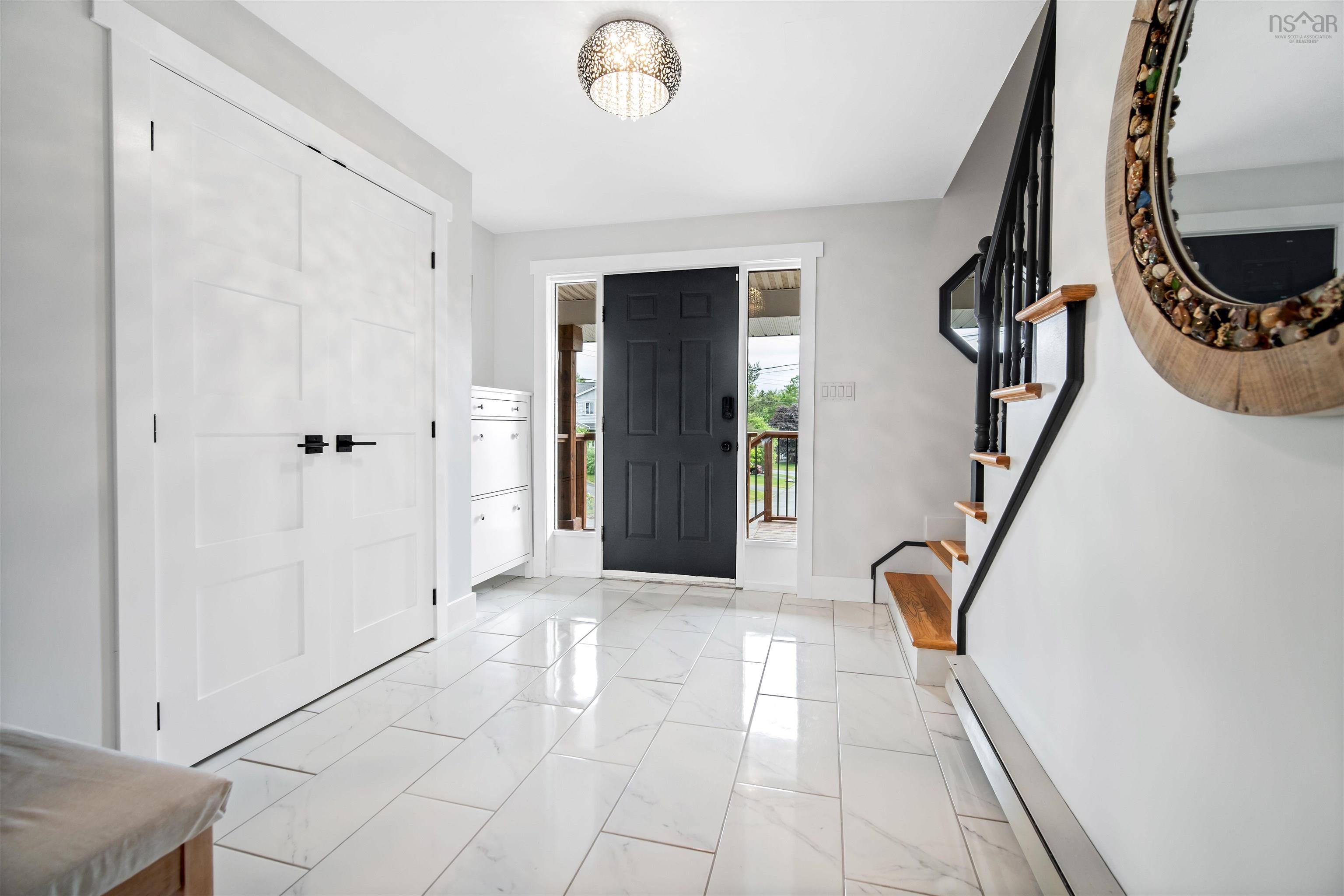 $555,000.00: 17 Crystal Court, Lower Sackville
