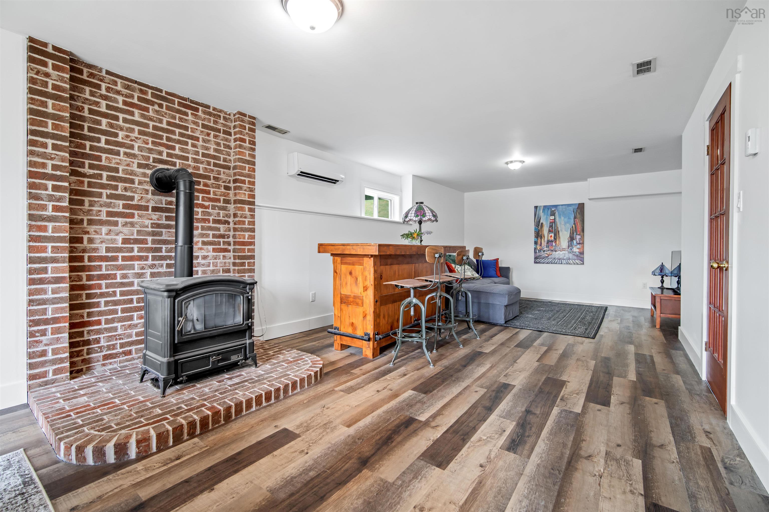 $555,000.00: 17 Crystal Court, Lower Sackville