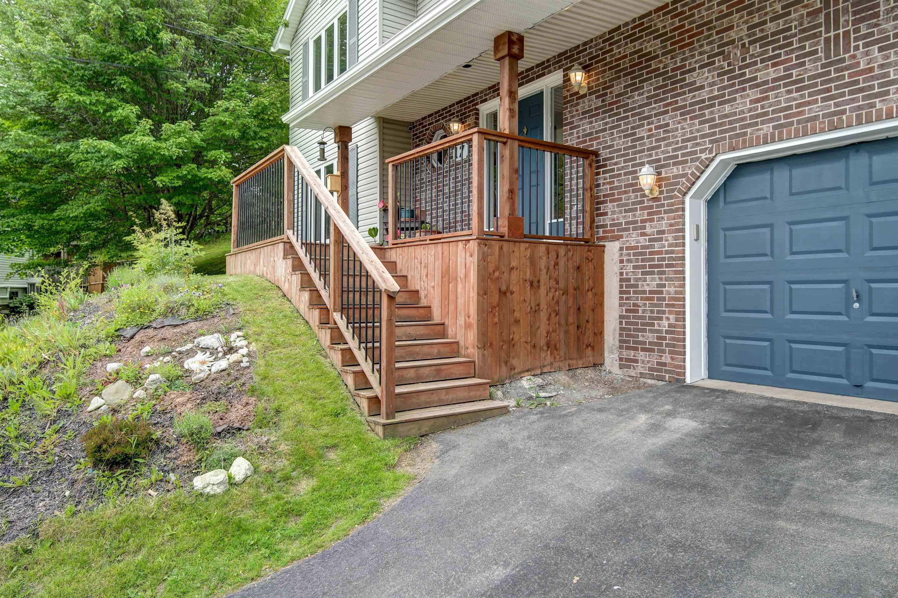 $555,000.00: 17 Crystal Court, Lower Sackville