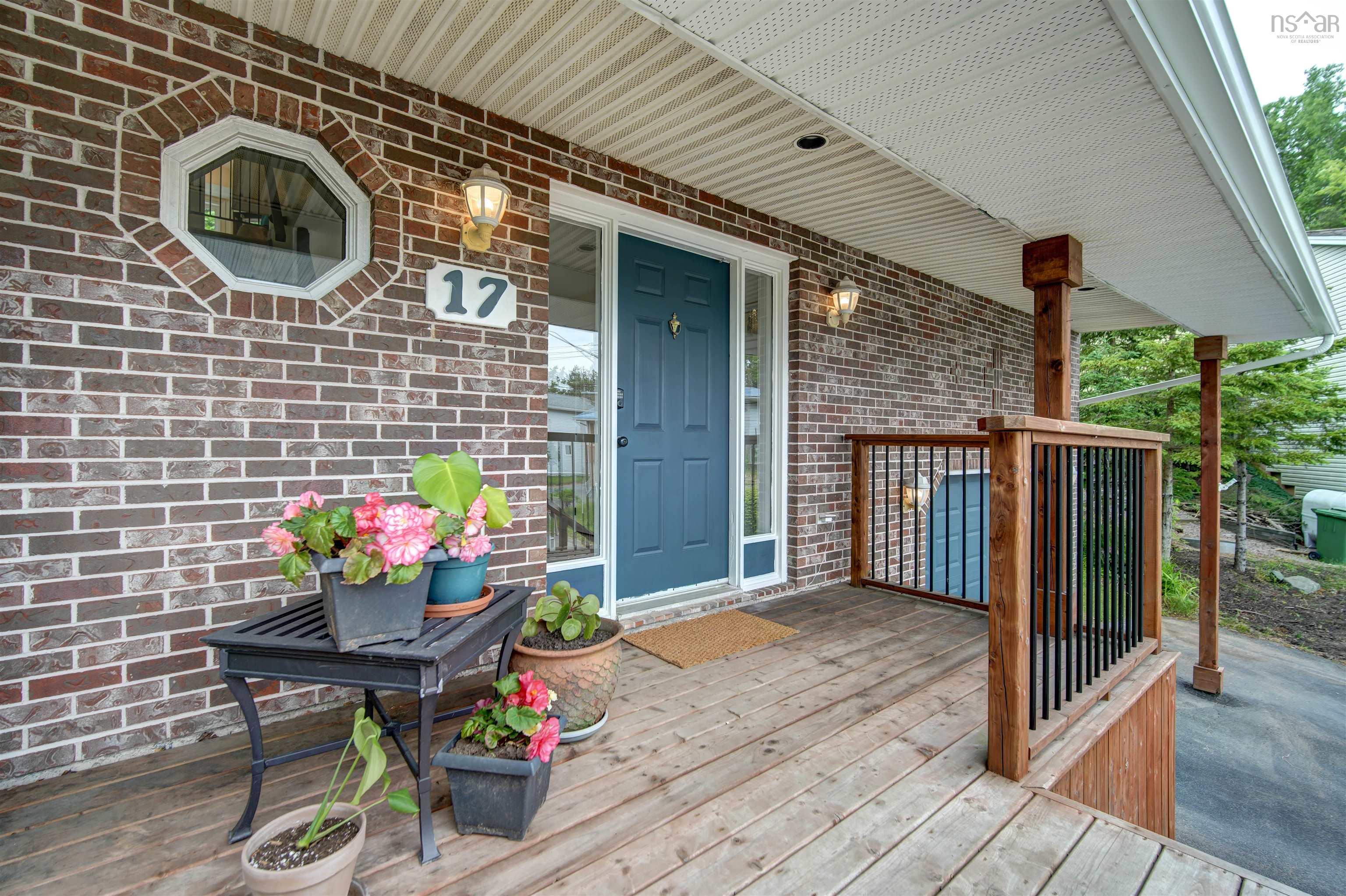 $555,000.00: 17 Crystal Court, Lower Sackville
