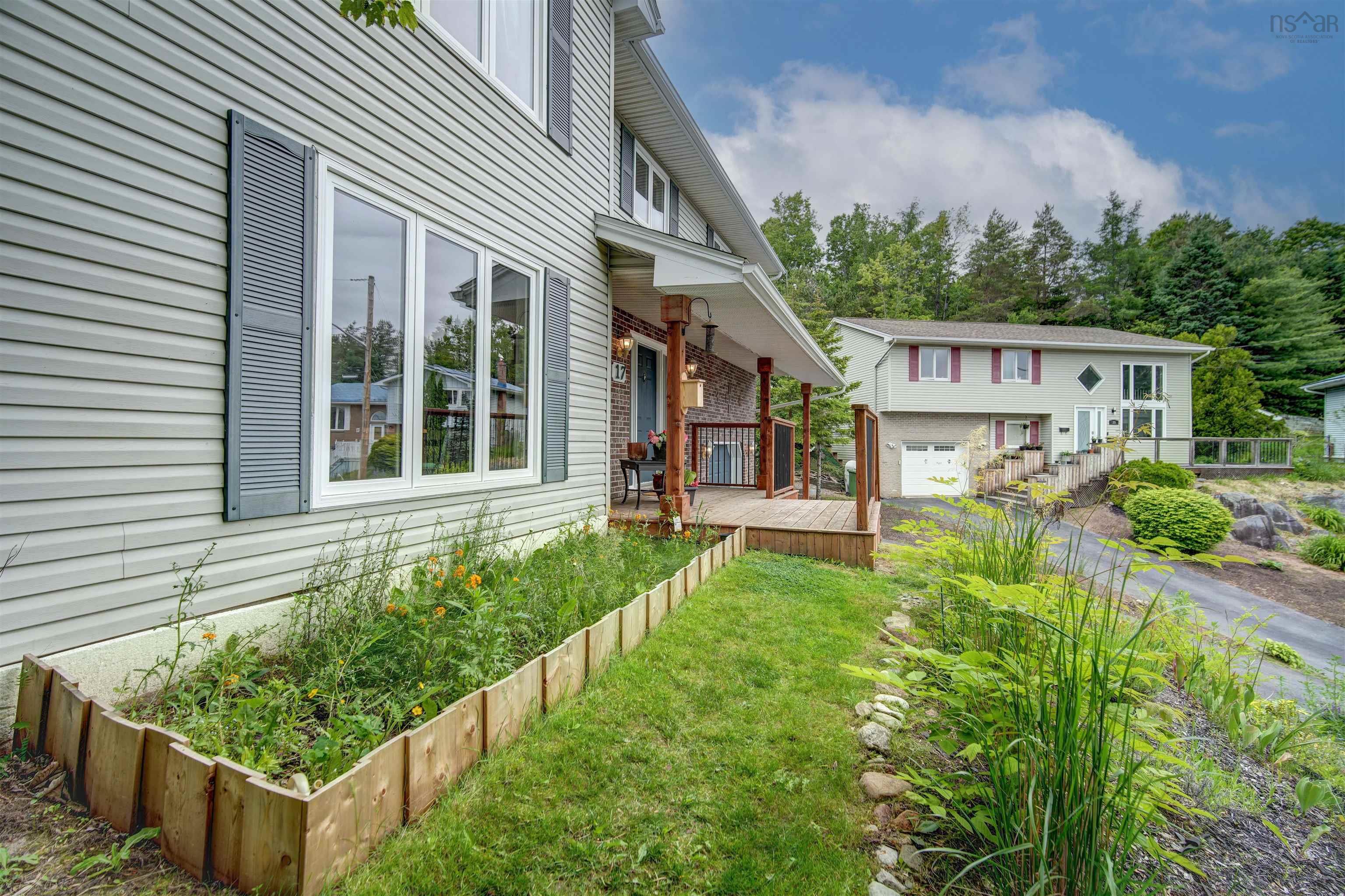 $555,000.00: 17 Crystal Court, Lower Sackville