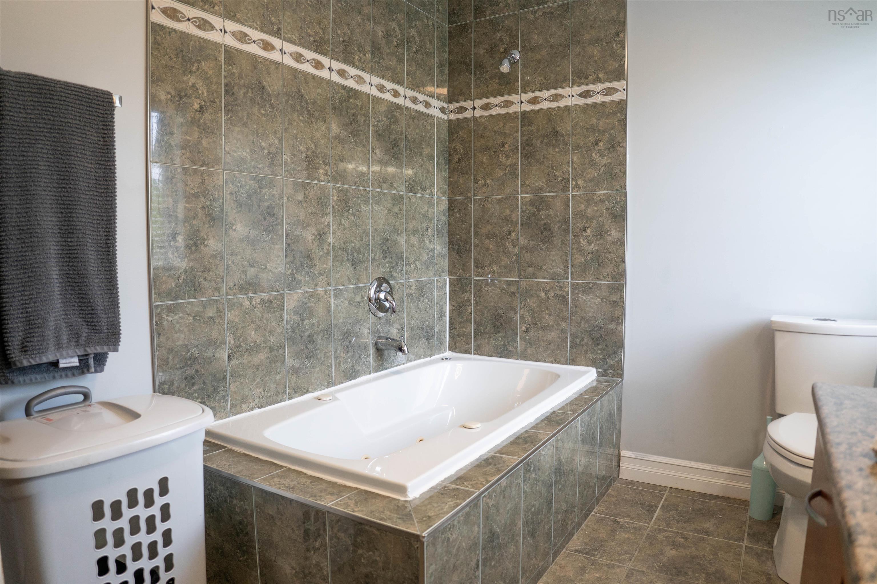 26 Mcintyre Lane, Lower Sackville, NS (MLS 202515678)