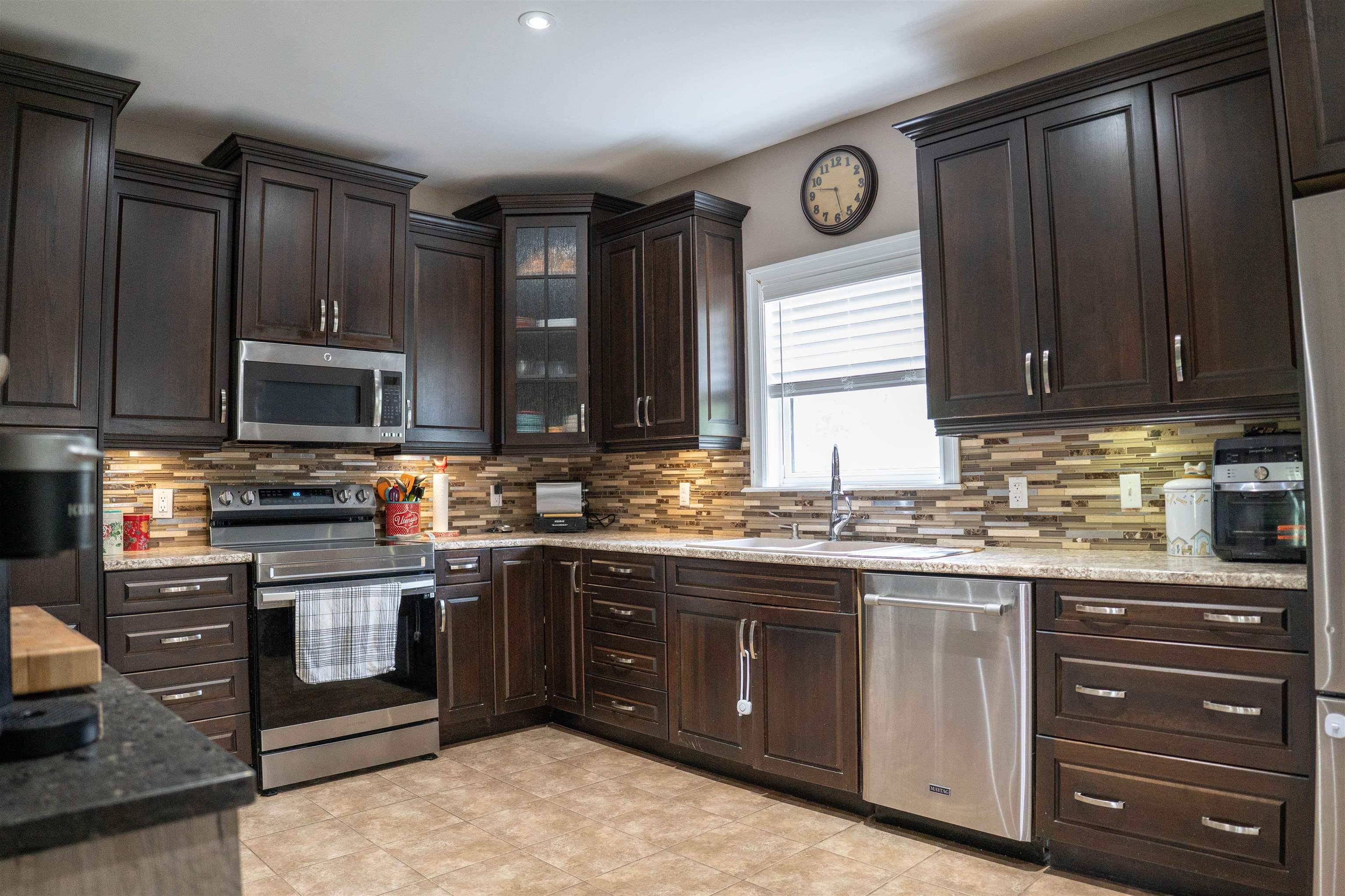 26 Mcintyre Lane, Lower Sackville, NS (MLS 202515678)