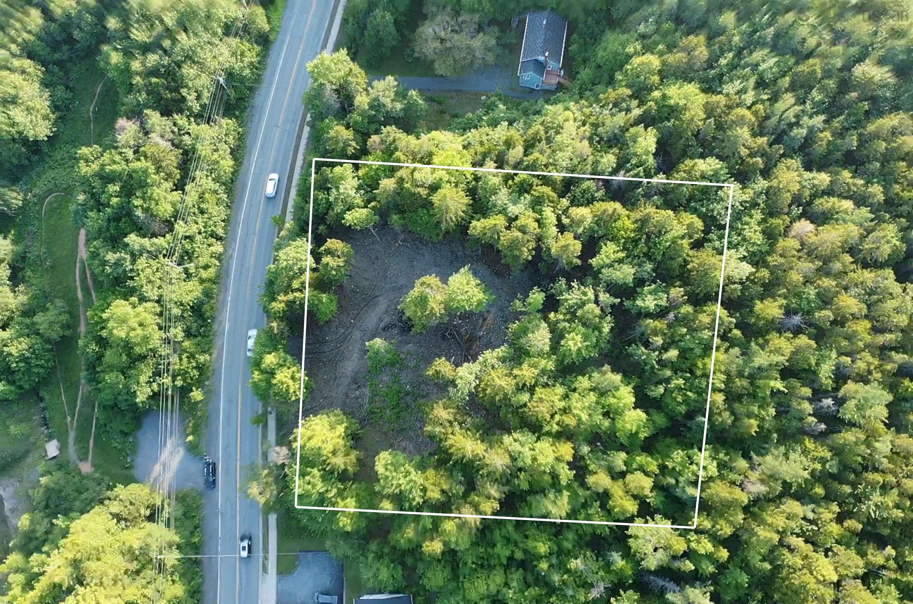 950 Fall River Road, Fall River, NS (MLS 202515782)