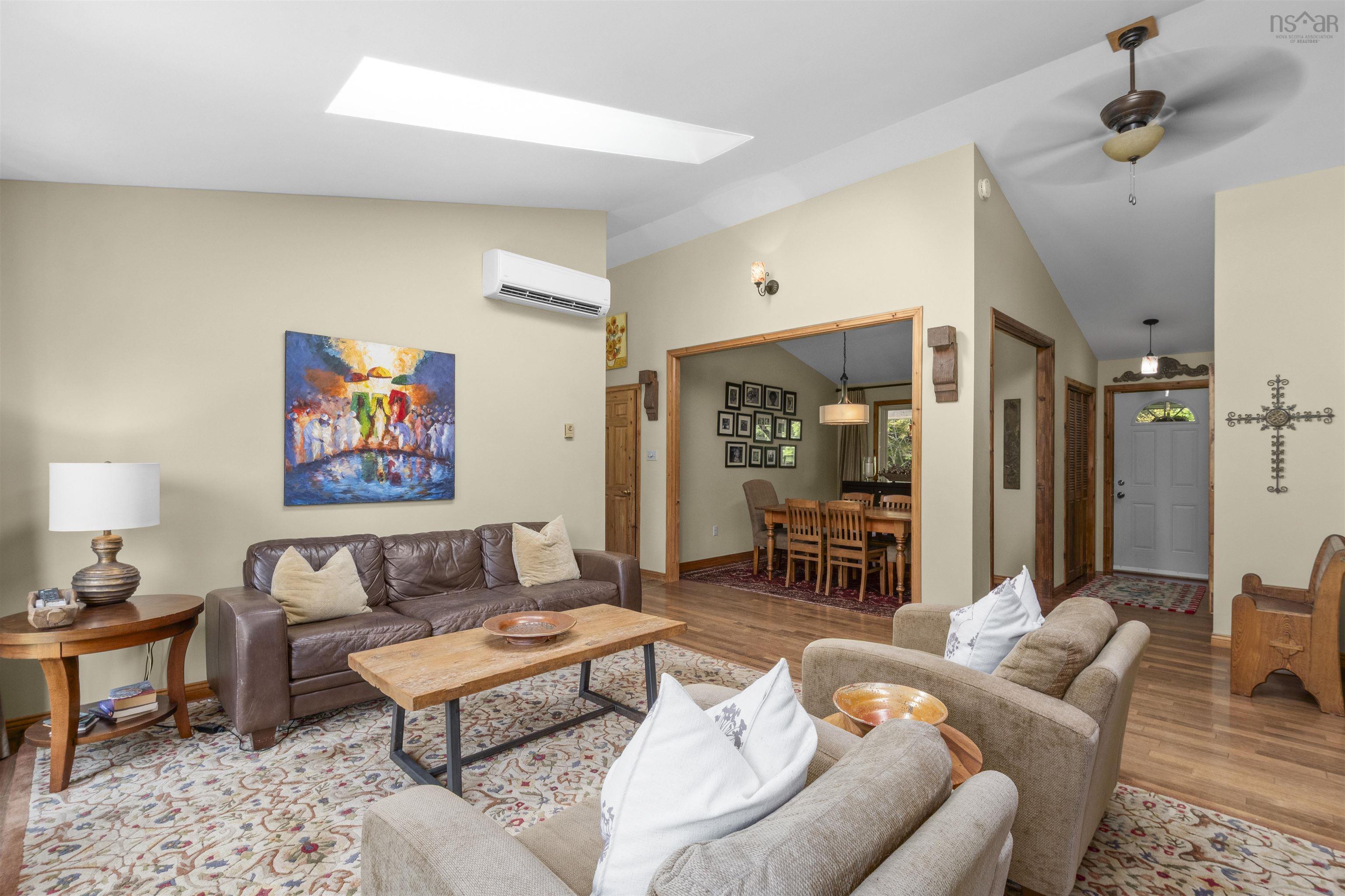 $589,900.00: 758 Newtonville Road, Forest Hill