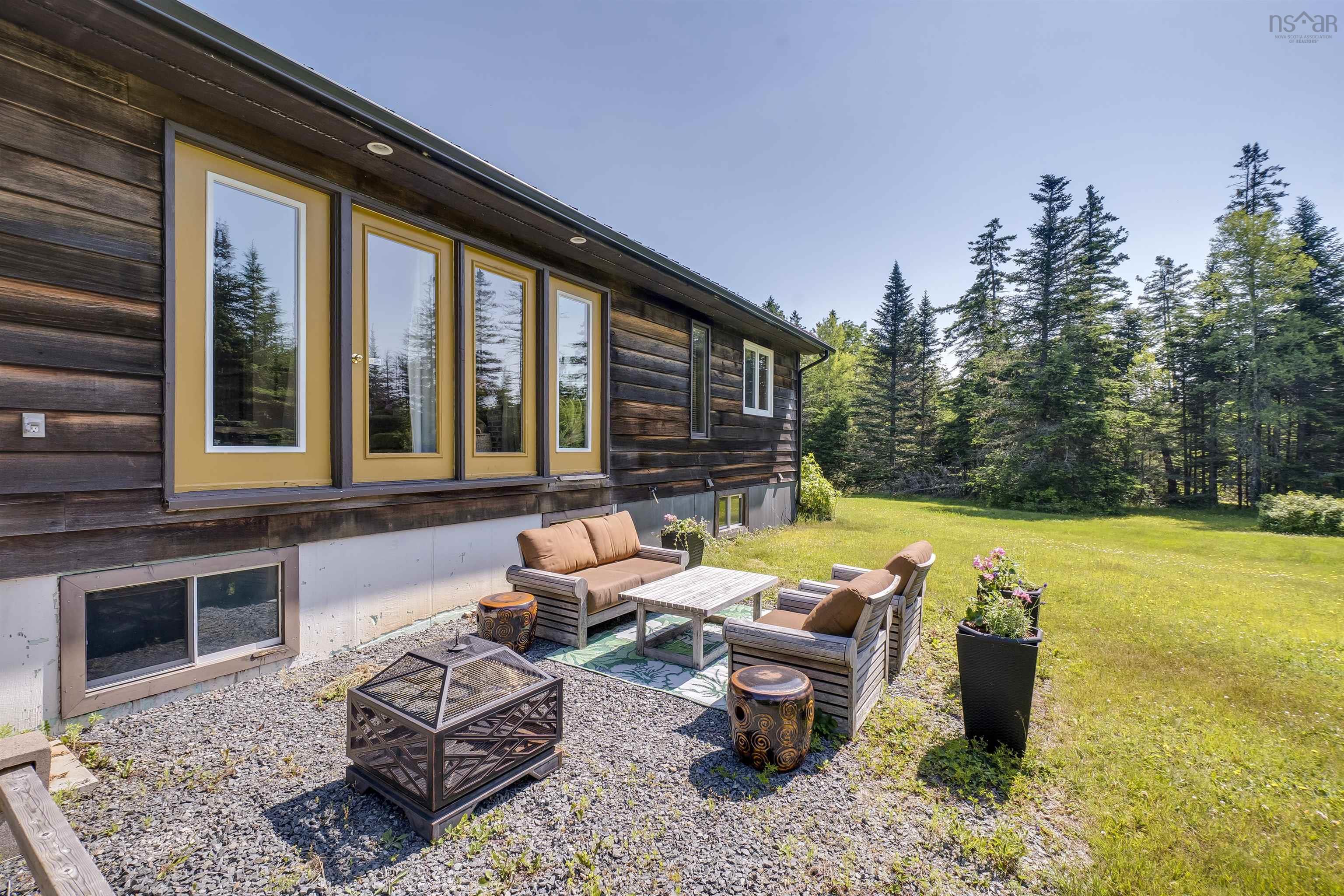 $589,900.00: 758 Newtonville Road, Forest Hill
