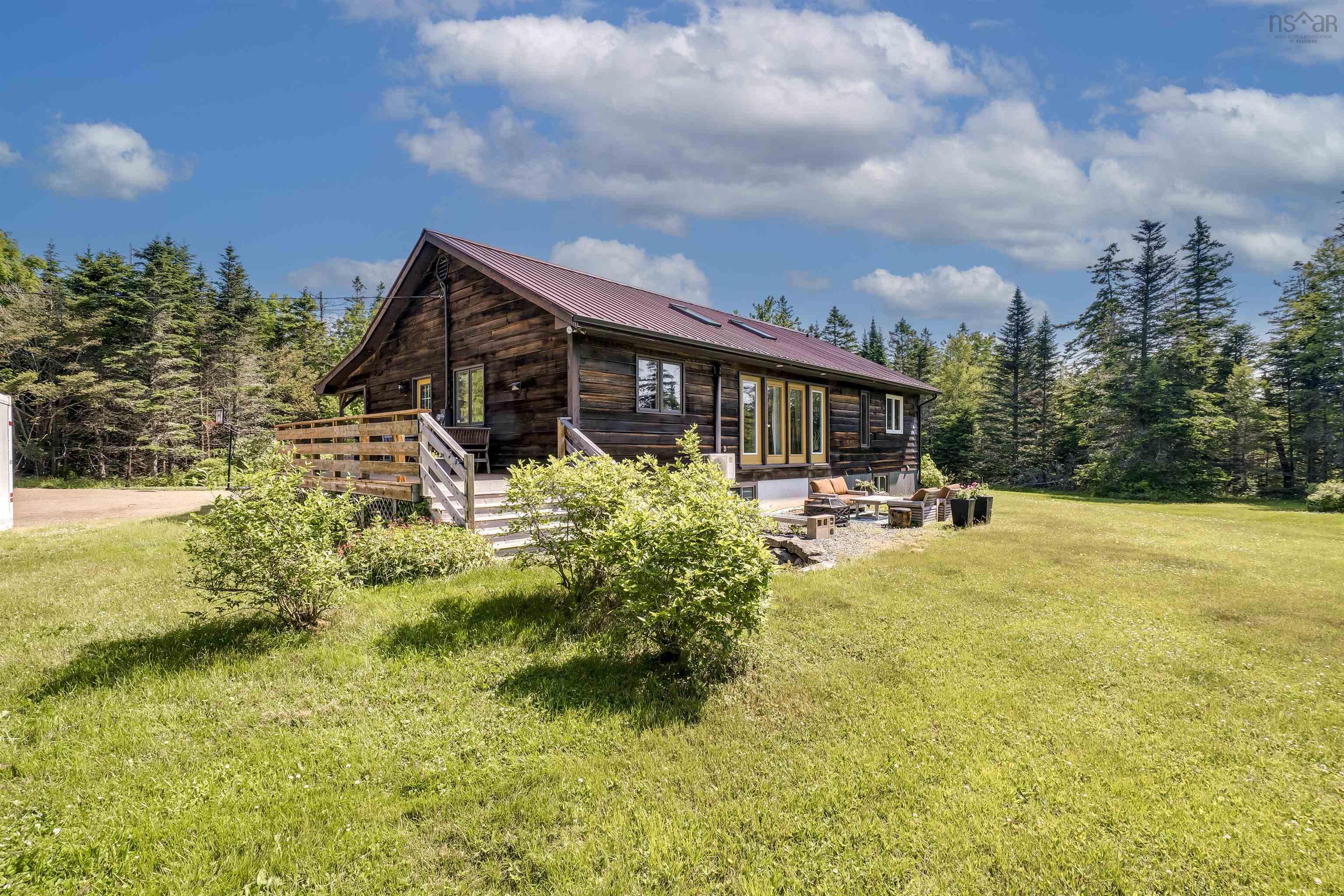 $589,900.00: 758 Newtonville Road, Forest Hill