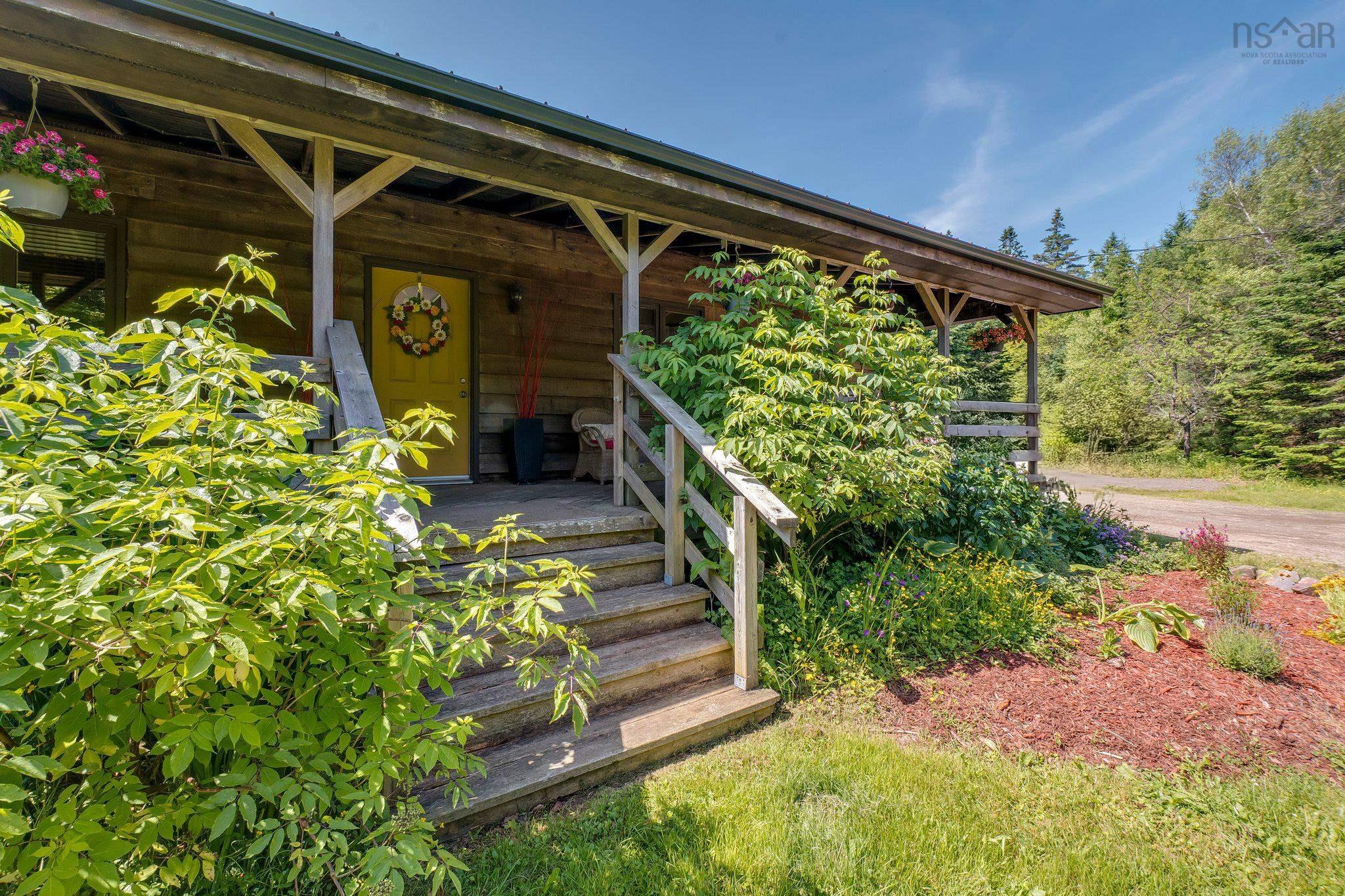 $589,900.00: 758 Newtonville Road, Forest Hill