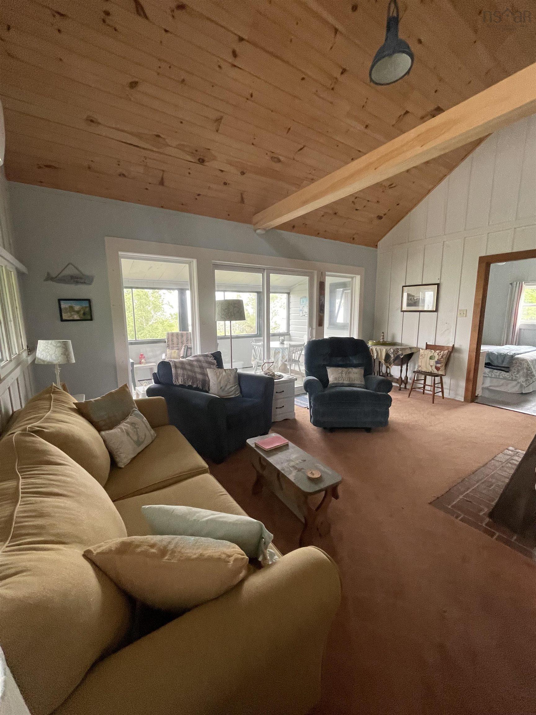 $349,000.00: 281 Round Bay Ferry Road, Round Bay