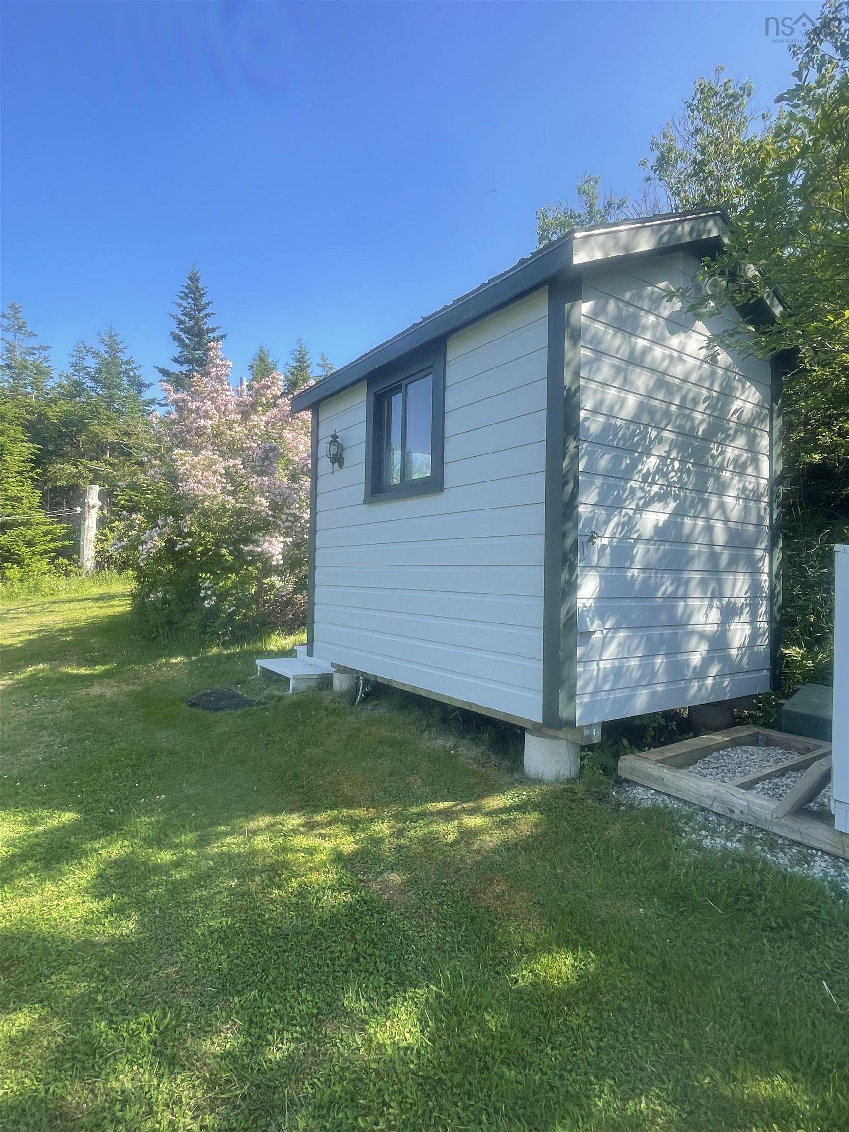 $349,000.00: 281 Round Bay Ferry Road, Round Bay