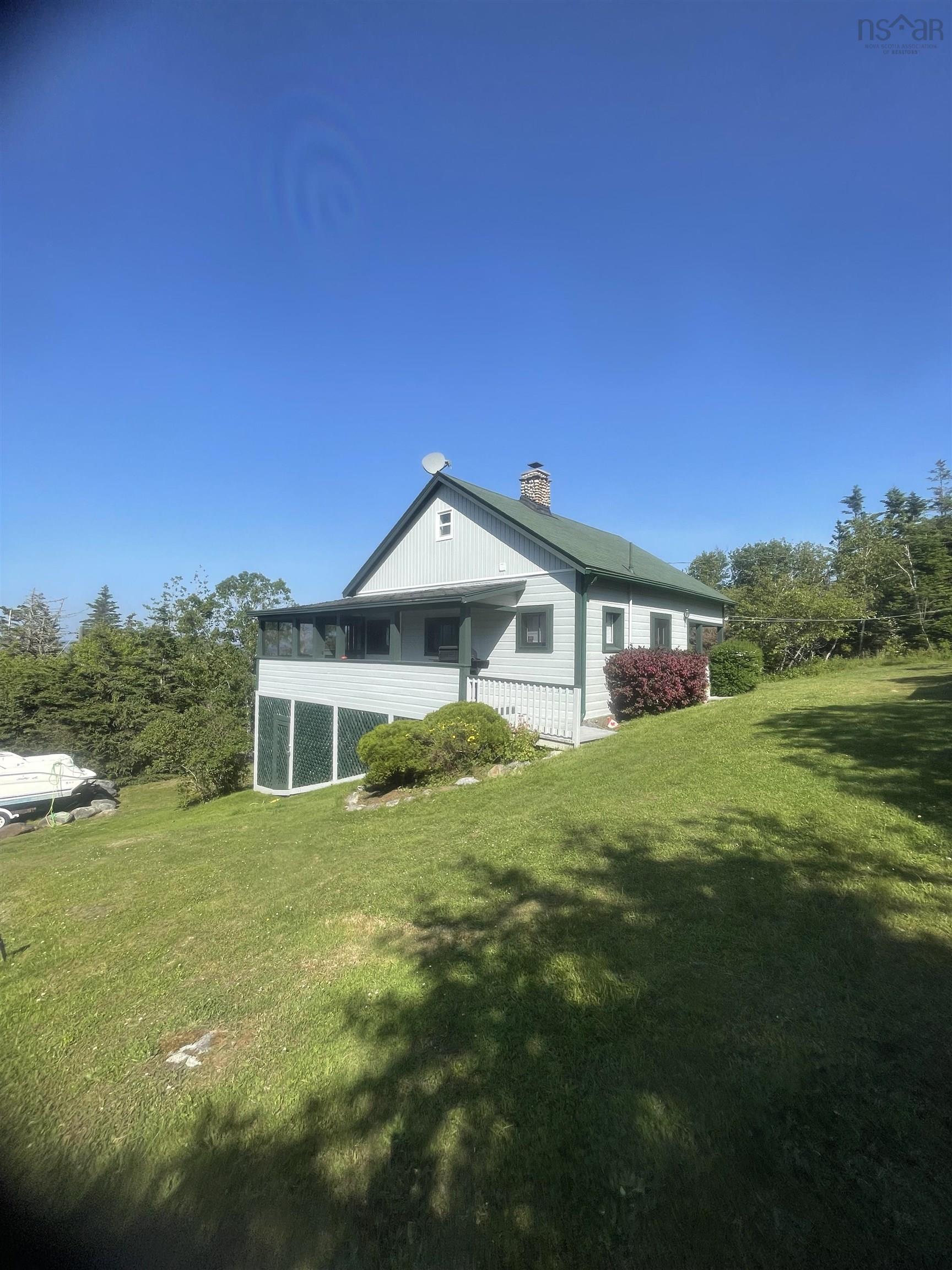$349,000.00: 281 Round Bay Ferry Road, Round Bay