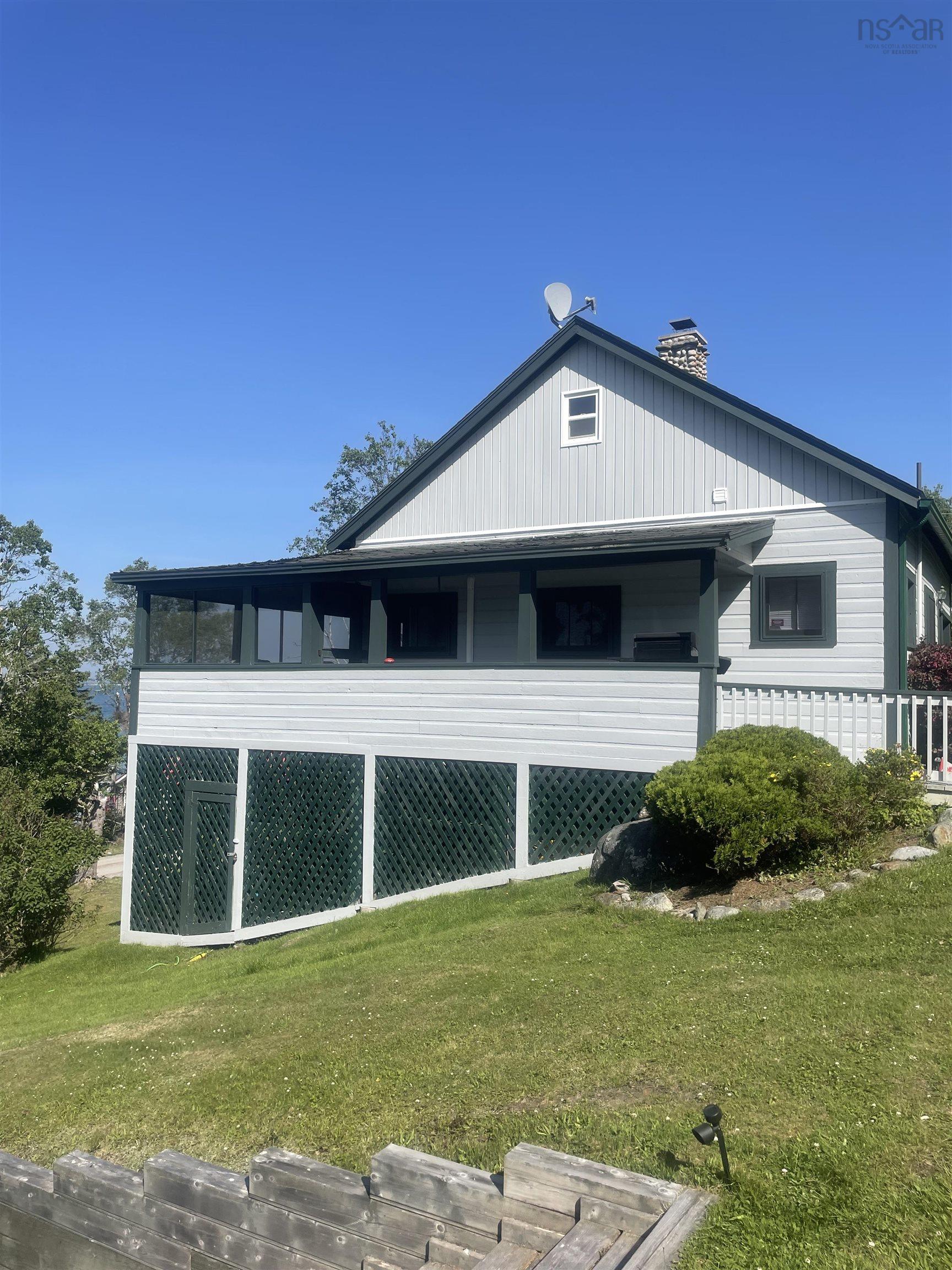 $349,000.00: 281 Round Bay Ferry Road, Round Bay