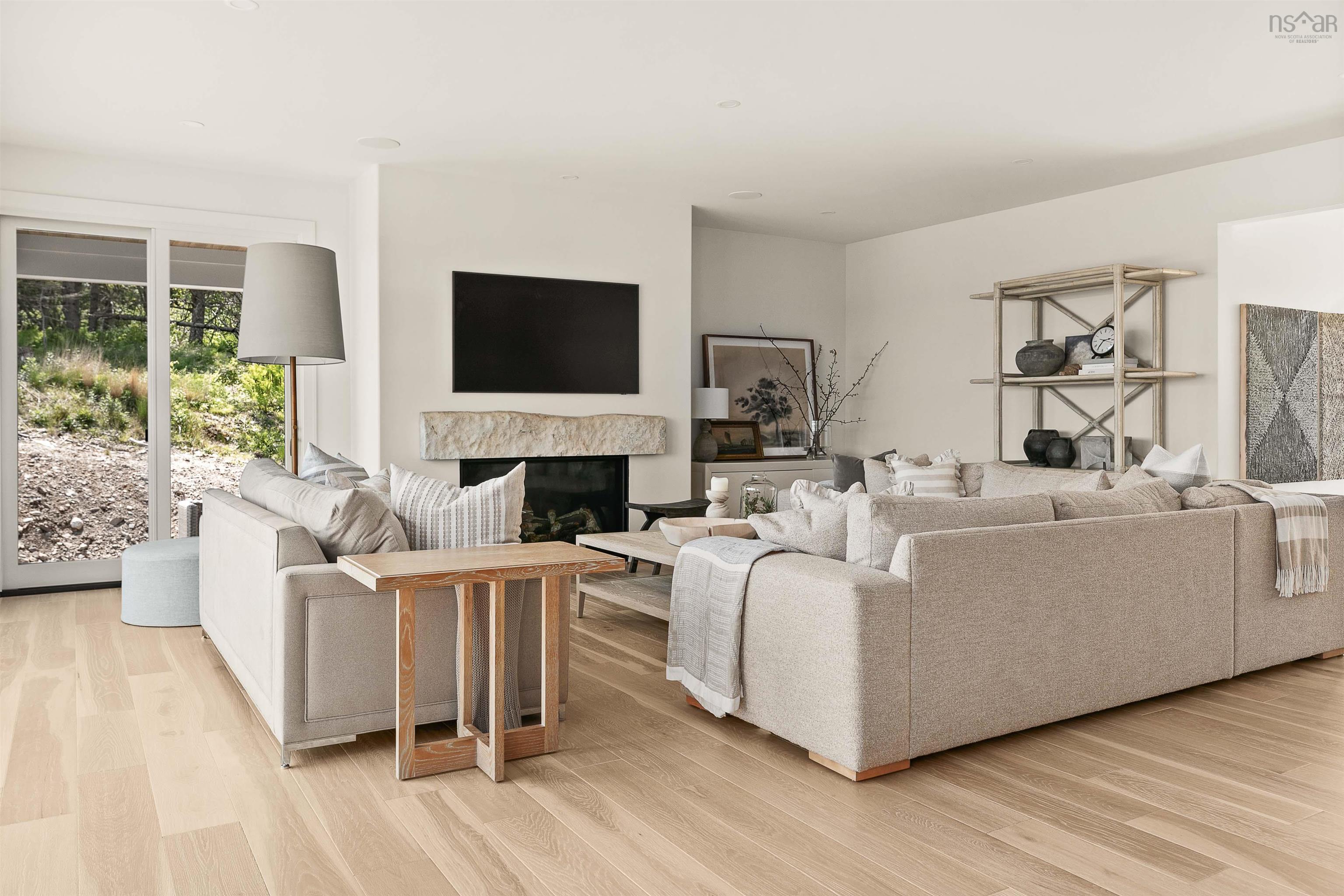 7026 St Margarets Bay Road, Boutiliers Point, NS (MLS 202515935)