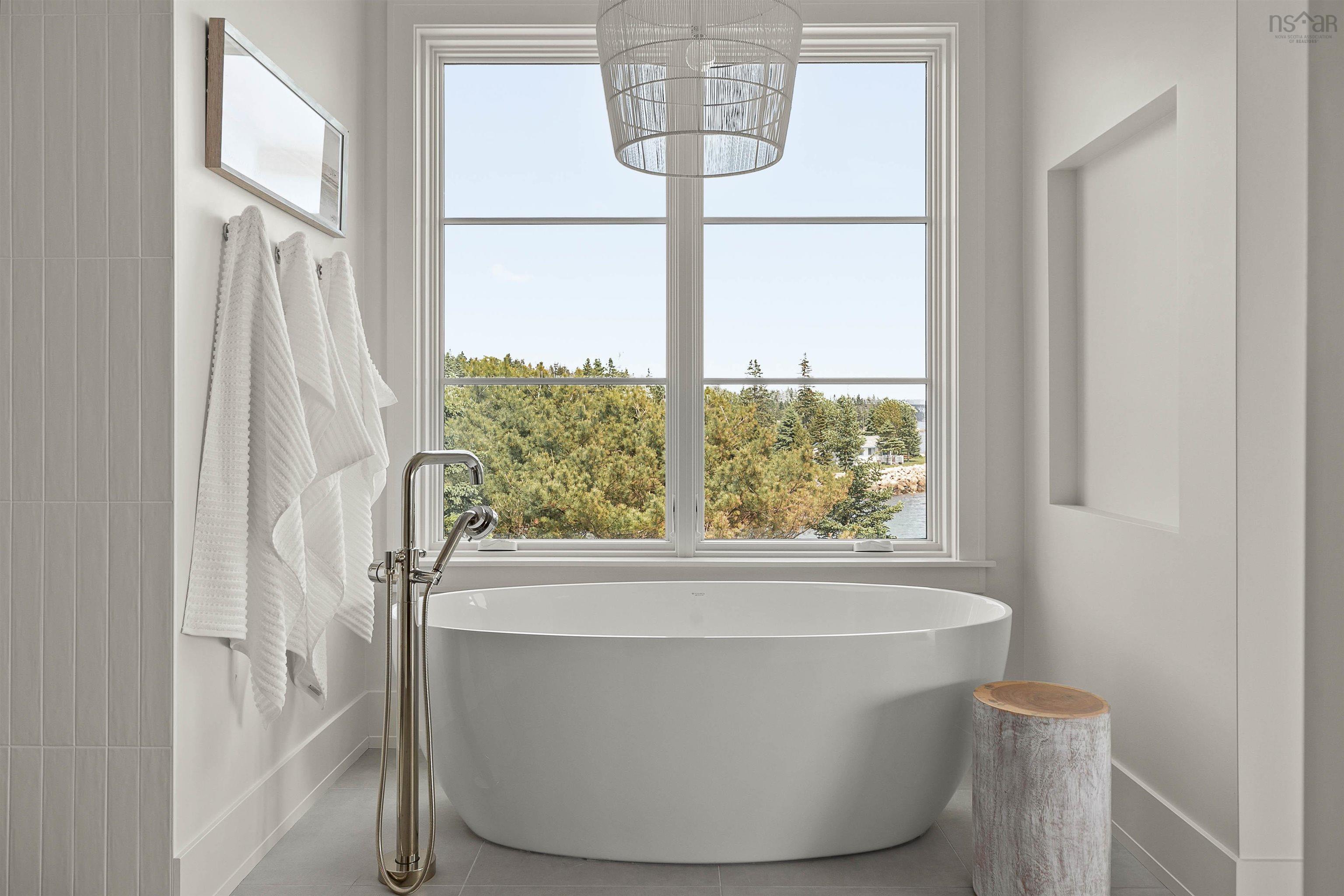 7026 St Margarets Bay Road, Boutiliers Point, NS (MLS 202515935)