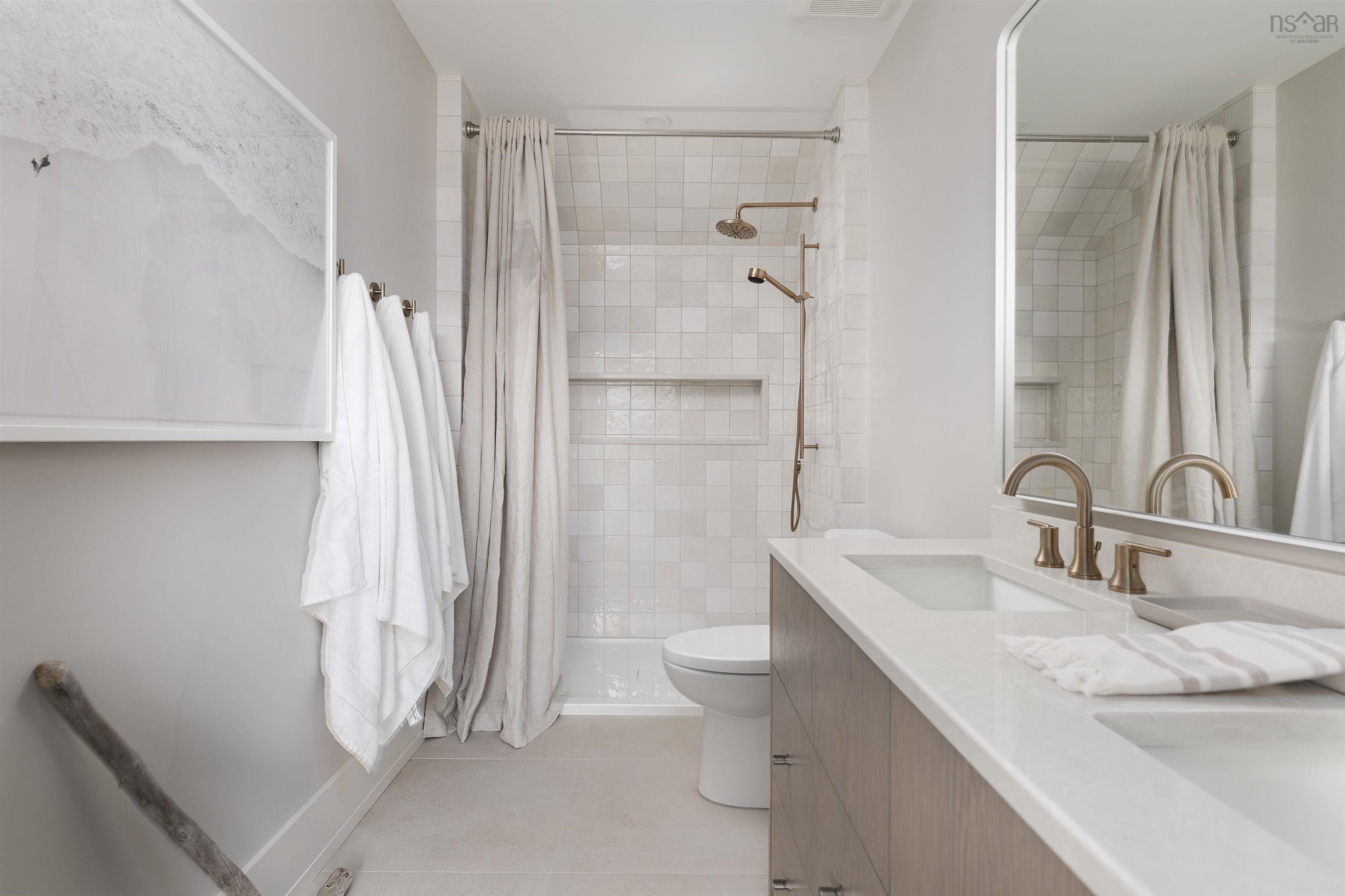 7026 St Margarets Bay Road, Boutiliers Point, NS (MLS 202515935)