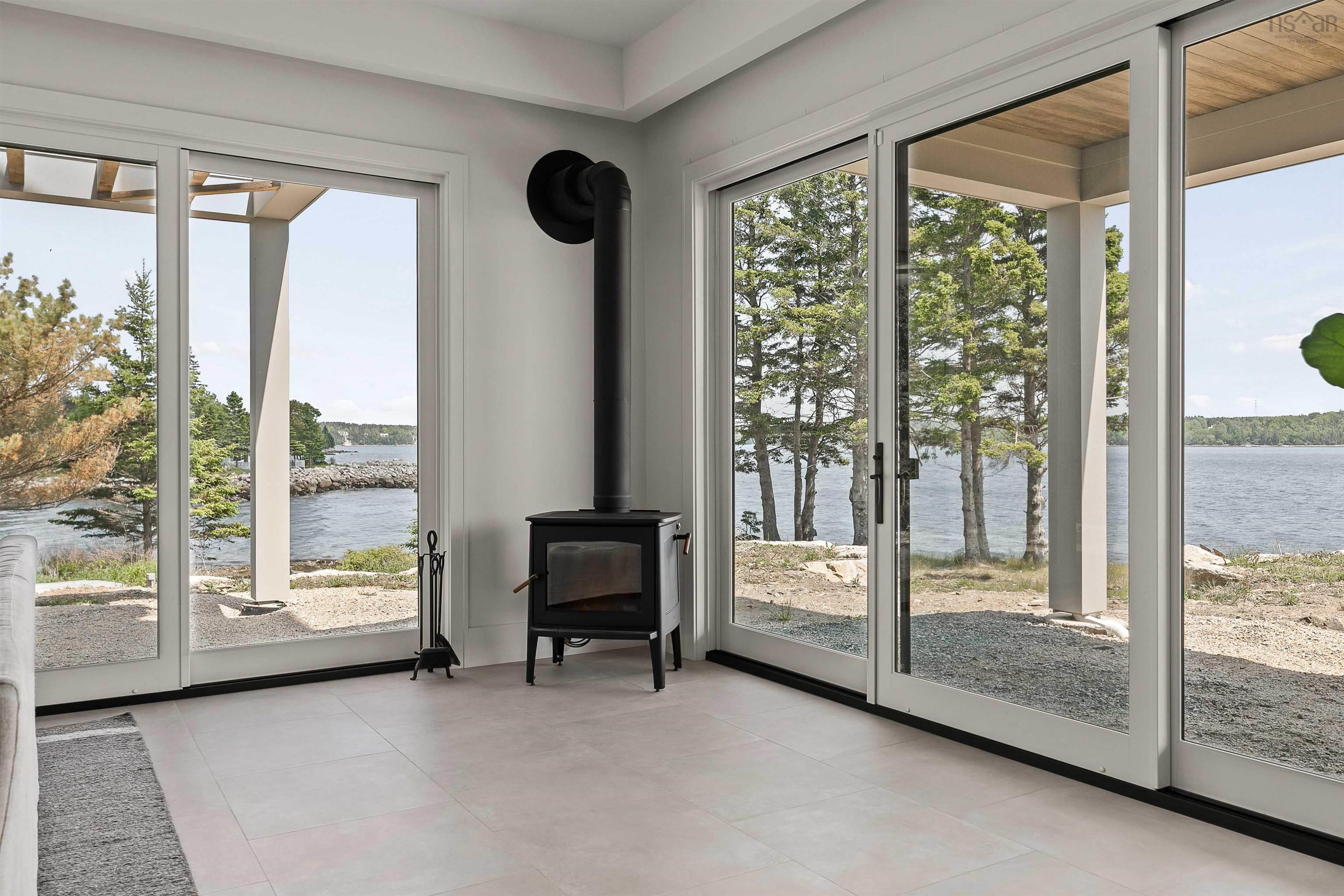 7026 St Margarets Bay Road, Boutiliers Point, NS (MLS 202515935)