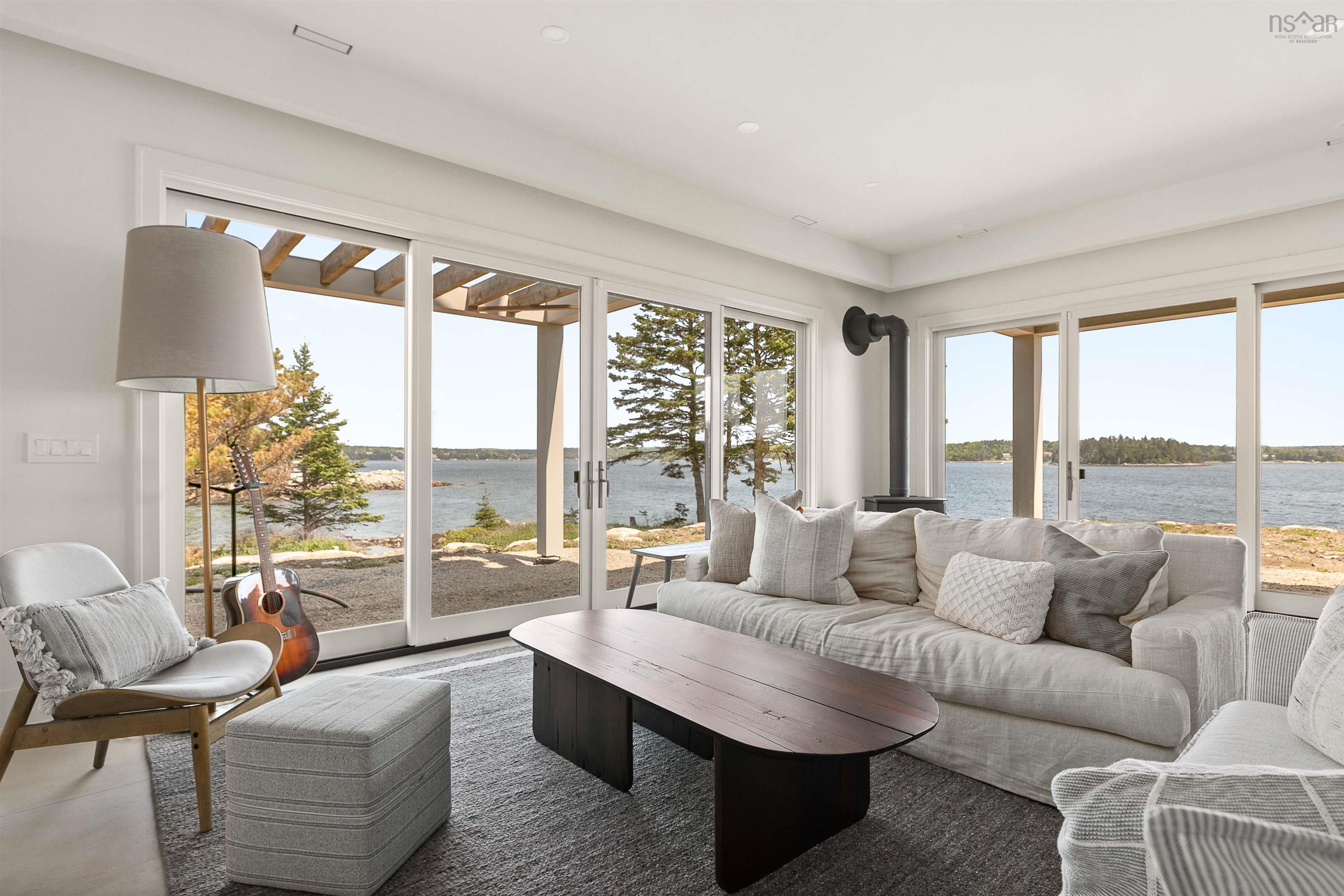 7026 St Margarets Bay Road, Boutiliers Point, NS (MLS 202515935)