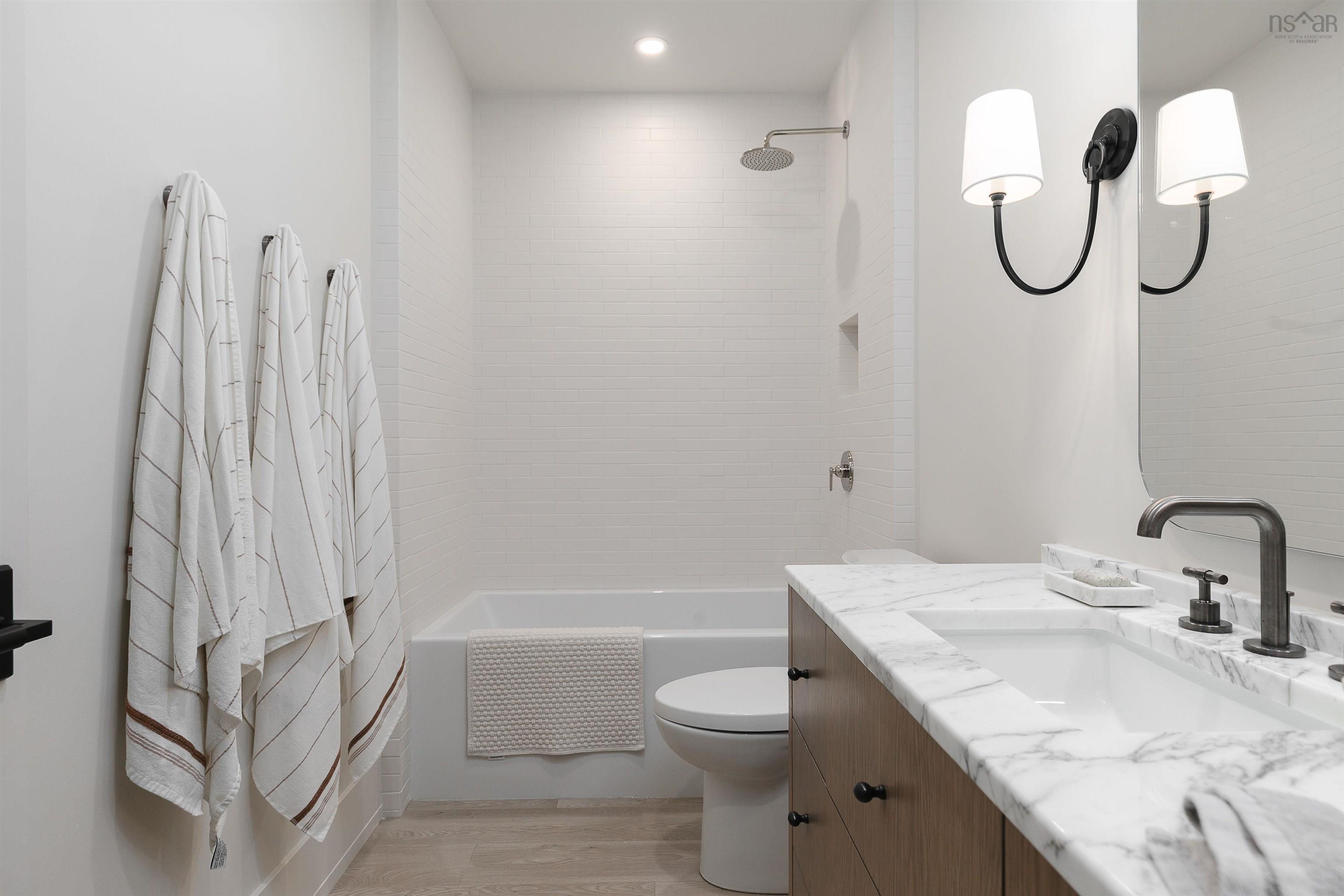 7026 St Margarets Bay Road, Boutiliers Point, NS (MLS 202515935)