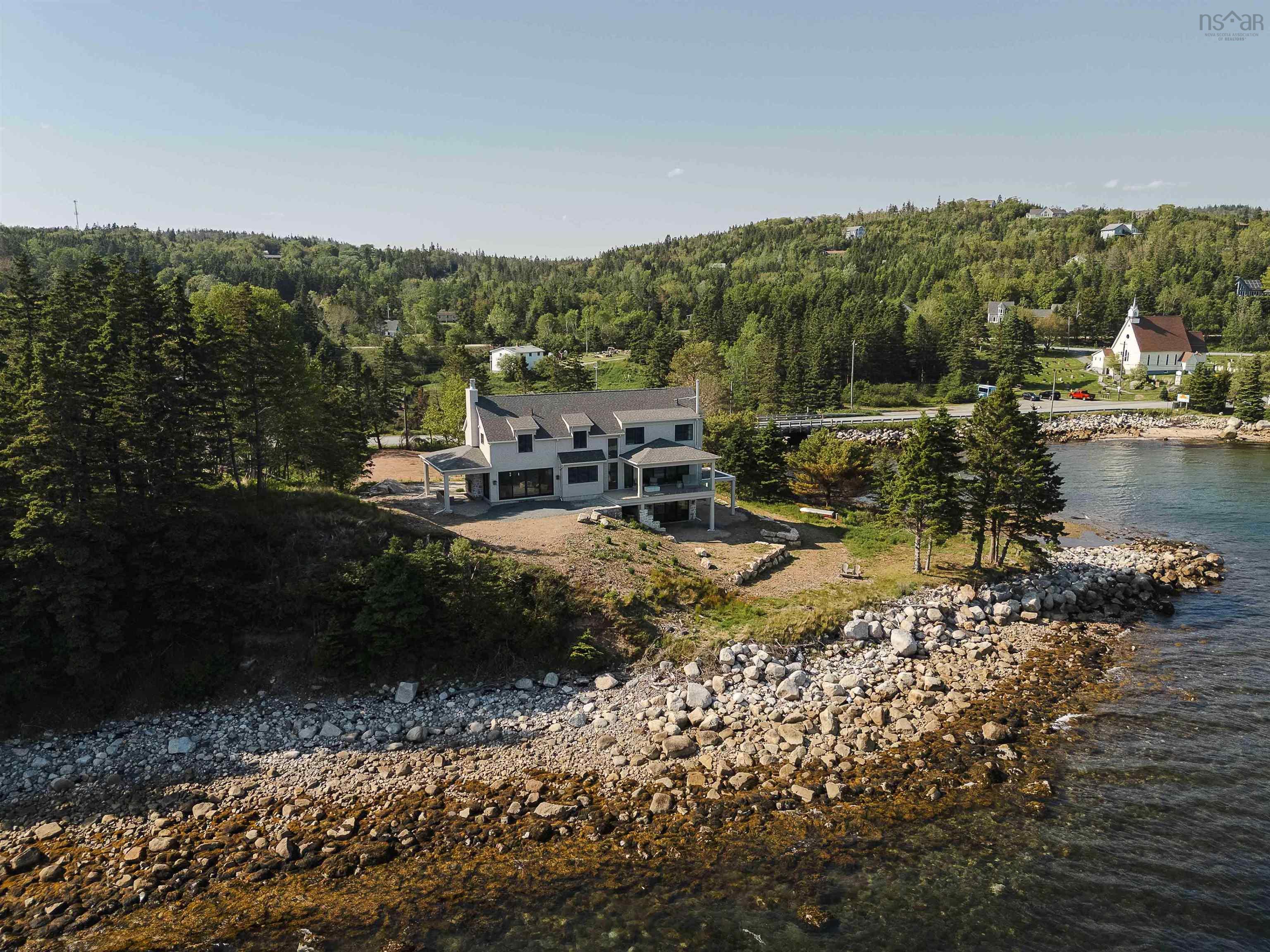 7026 St Margarets Bay Road, Boutiliers Point, NS (MLS 202515935)