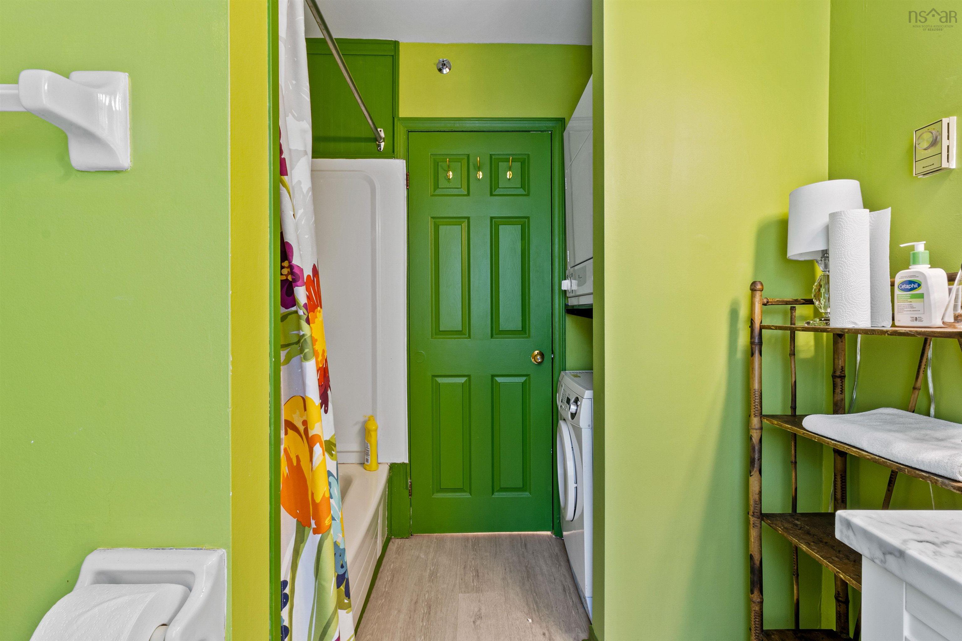 21 1300 Queen Street, Halifax, NS (MLS 202515970)