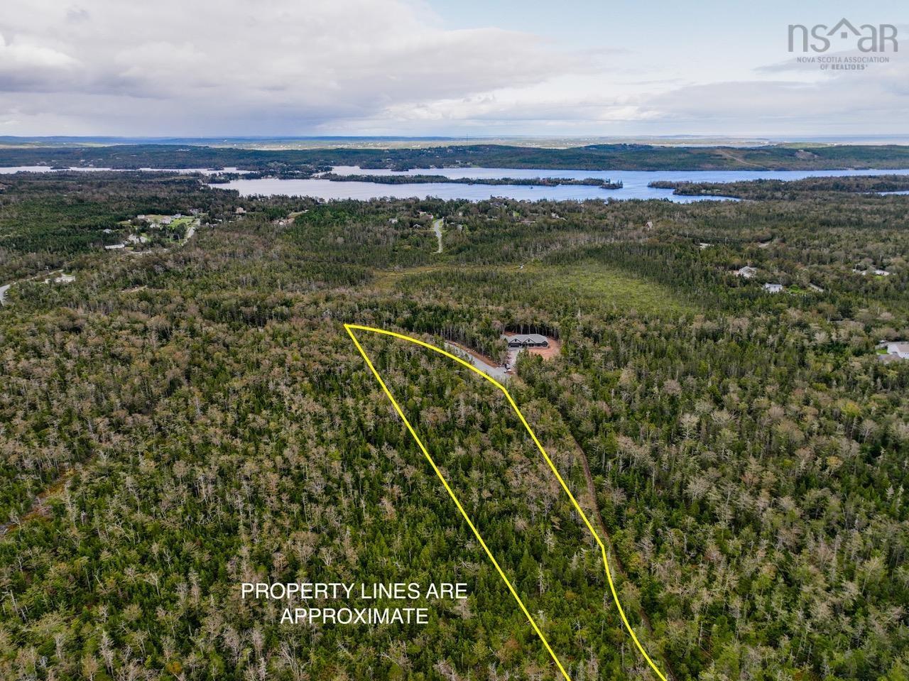 Old Minesville Road, Middle Porters Lake, NS (MLS® 202515976)