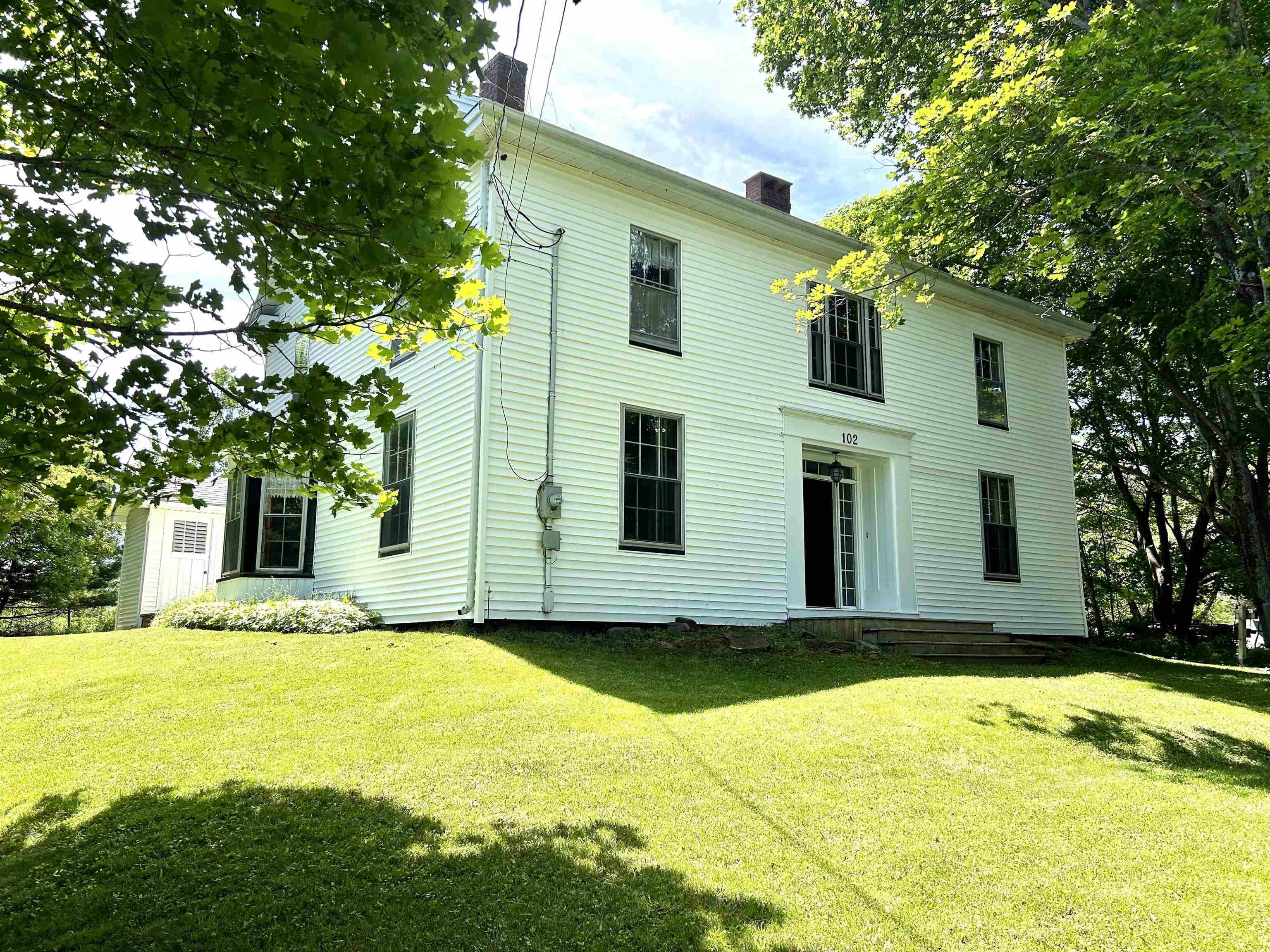 $319,900.00: 102 Victoria Street W, Amherst