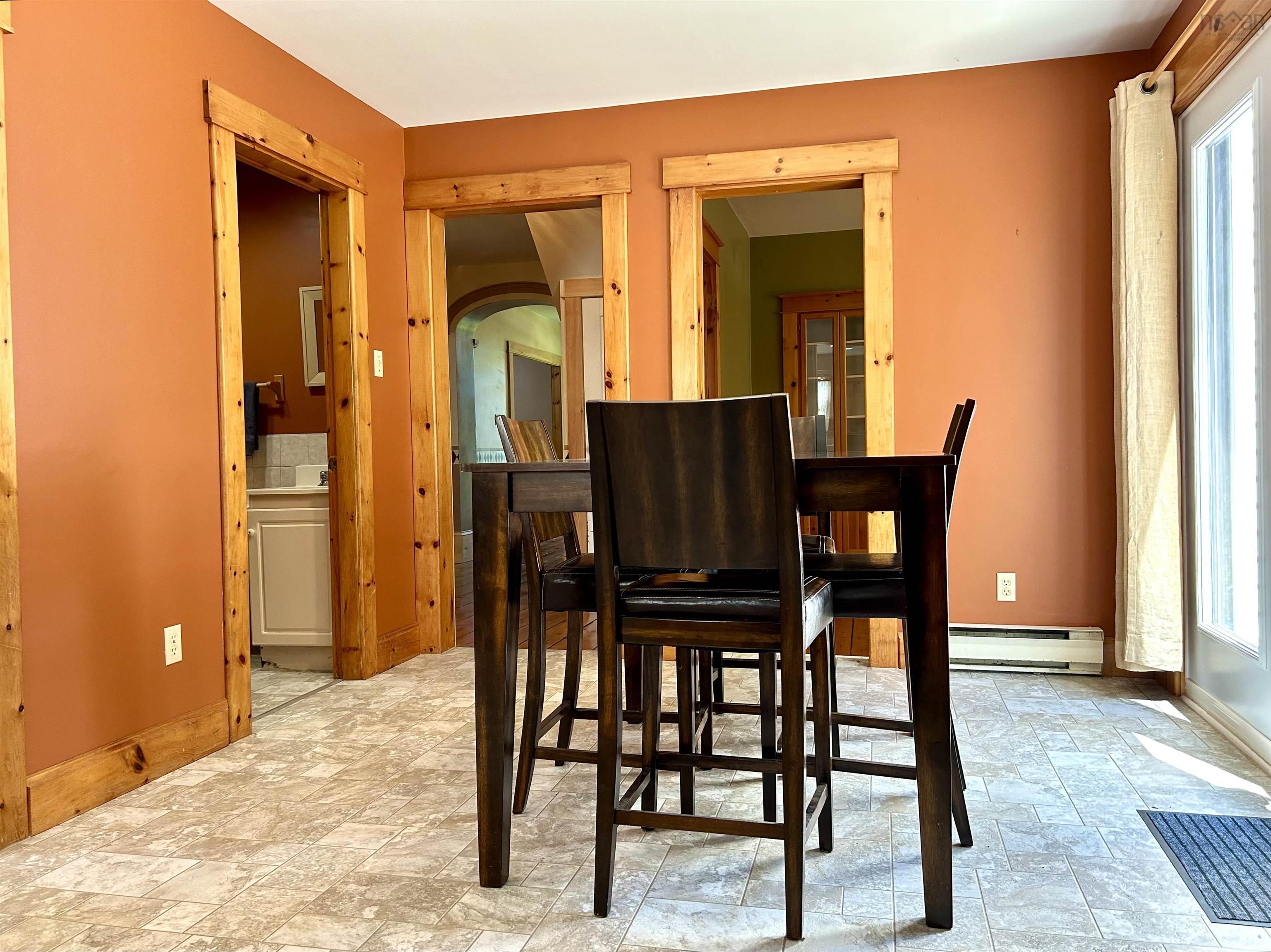$319,900.00: 102 Victoria Street W, Amherst