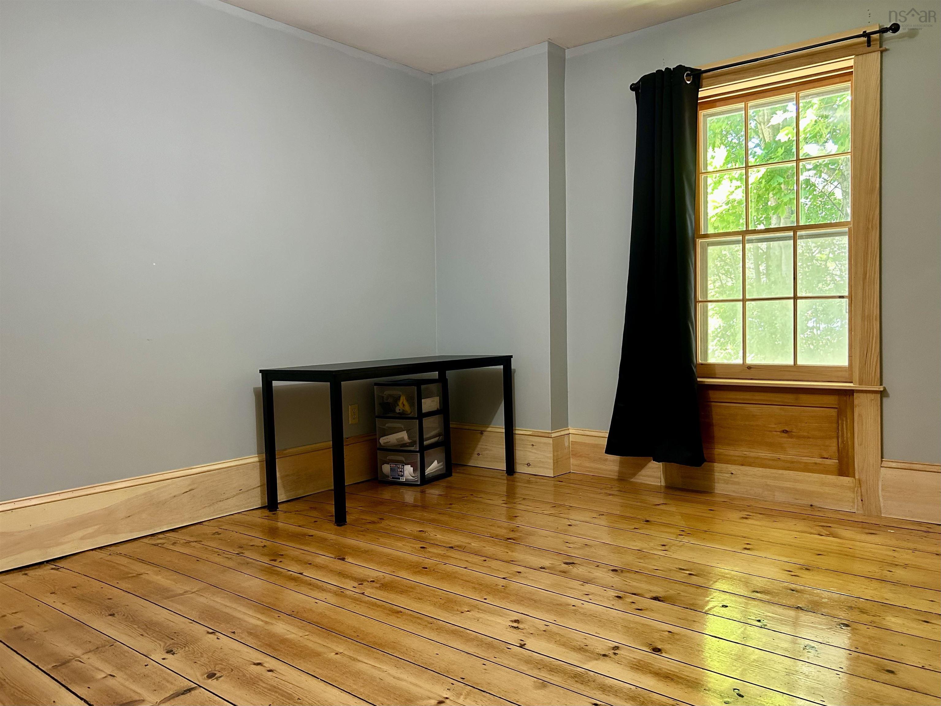 $319,900.00: 102 Victoria Street W, Amherst