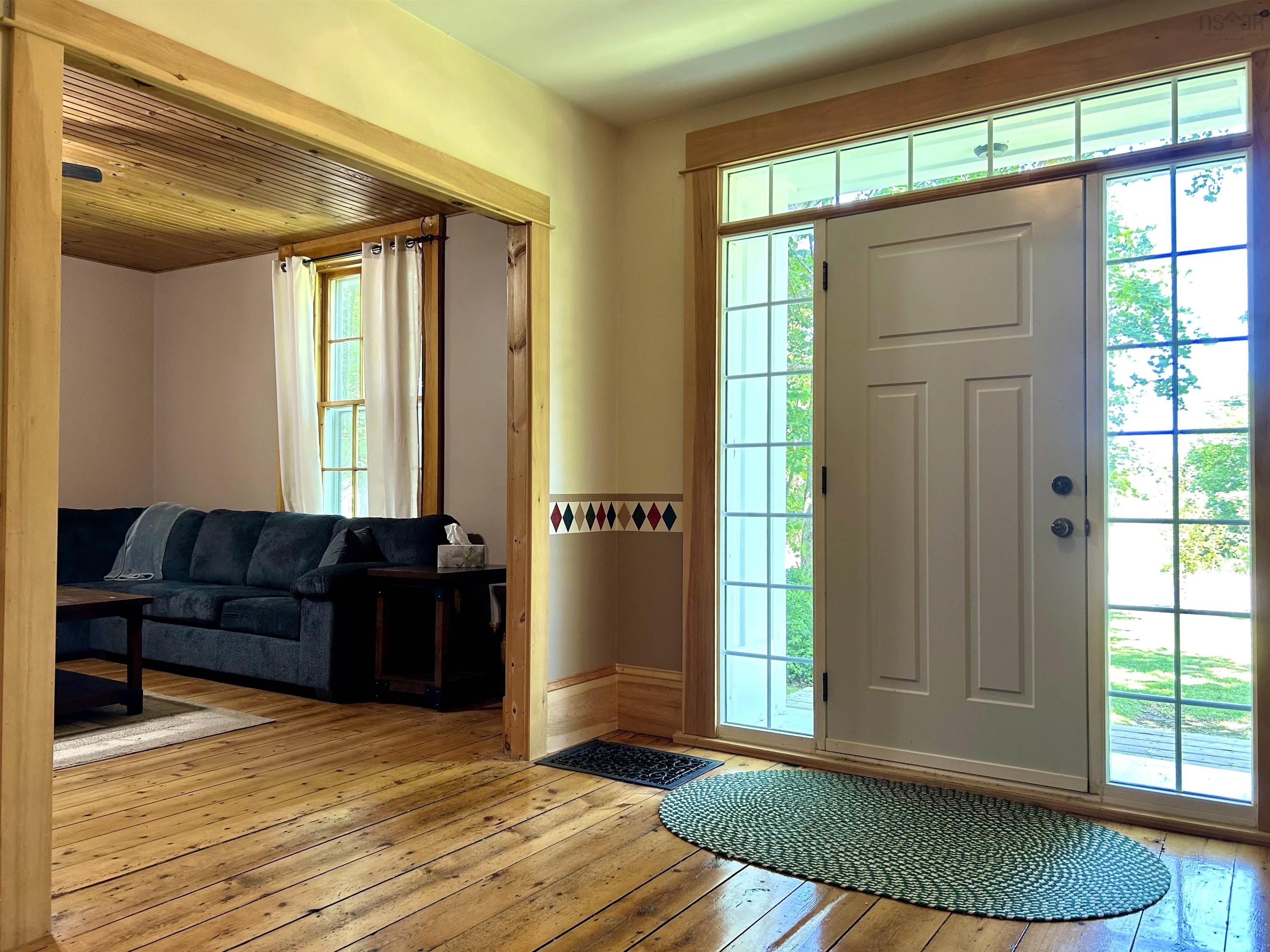$319,900.00: 102 Victoria Street W, Amherst