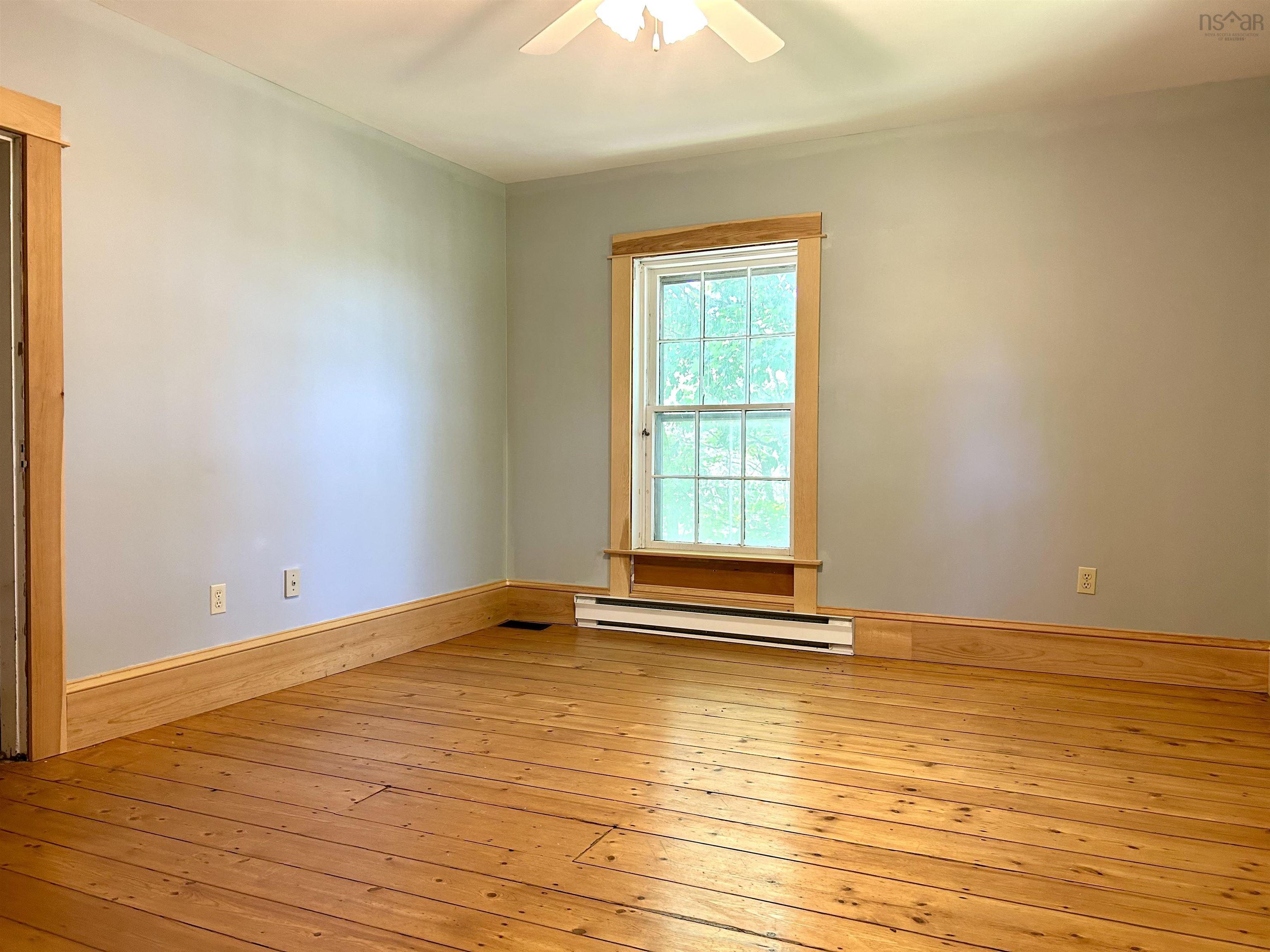 $319,900.00: 102 Victoria Street W, Amherst